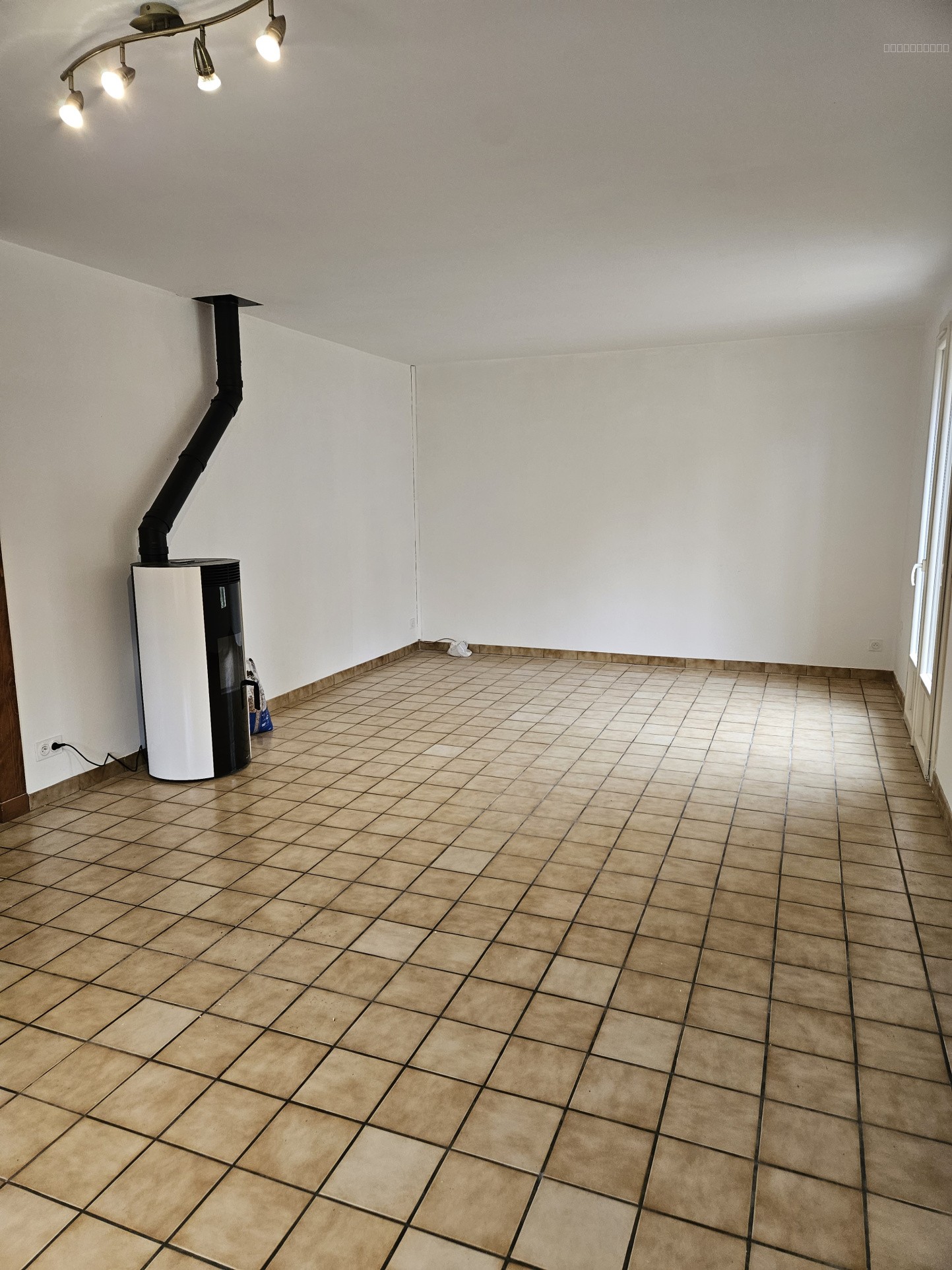 Maison avec terrasse à louer à Cénac-Et-Saint-Julien (24) — photo 7