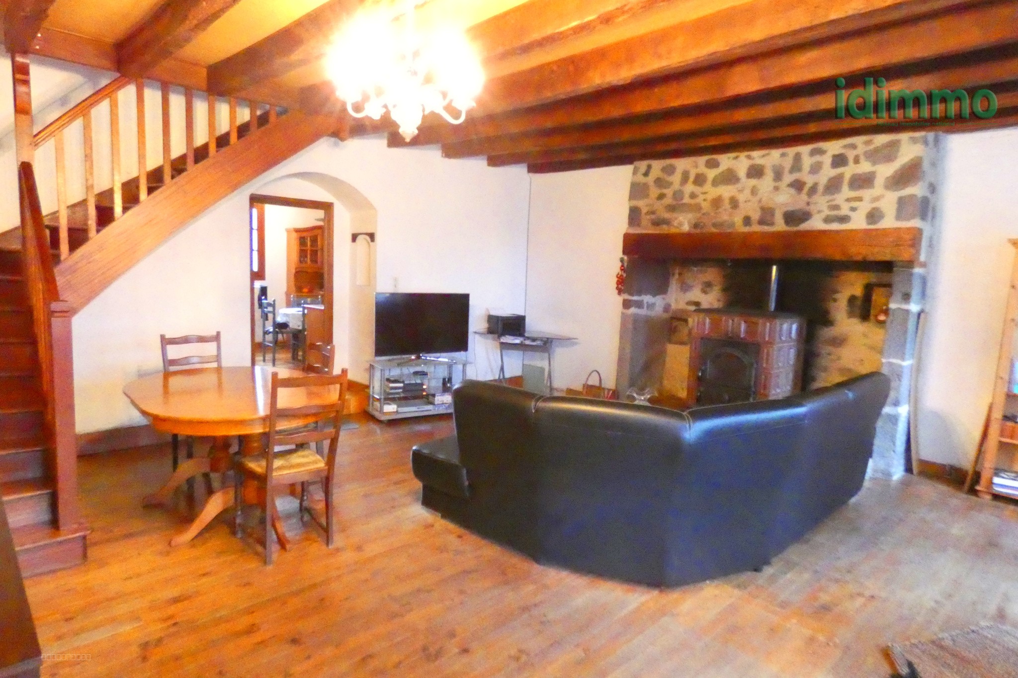 MAISON AUVERGNATE EN PIERRE — photo 4