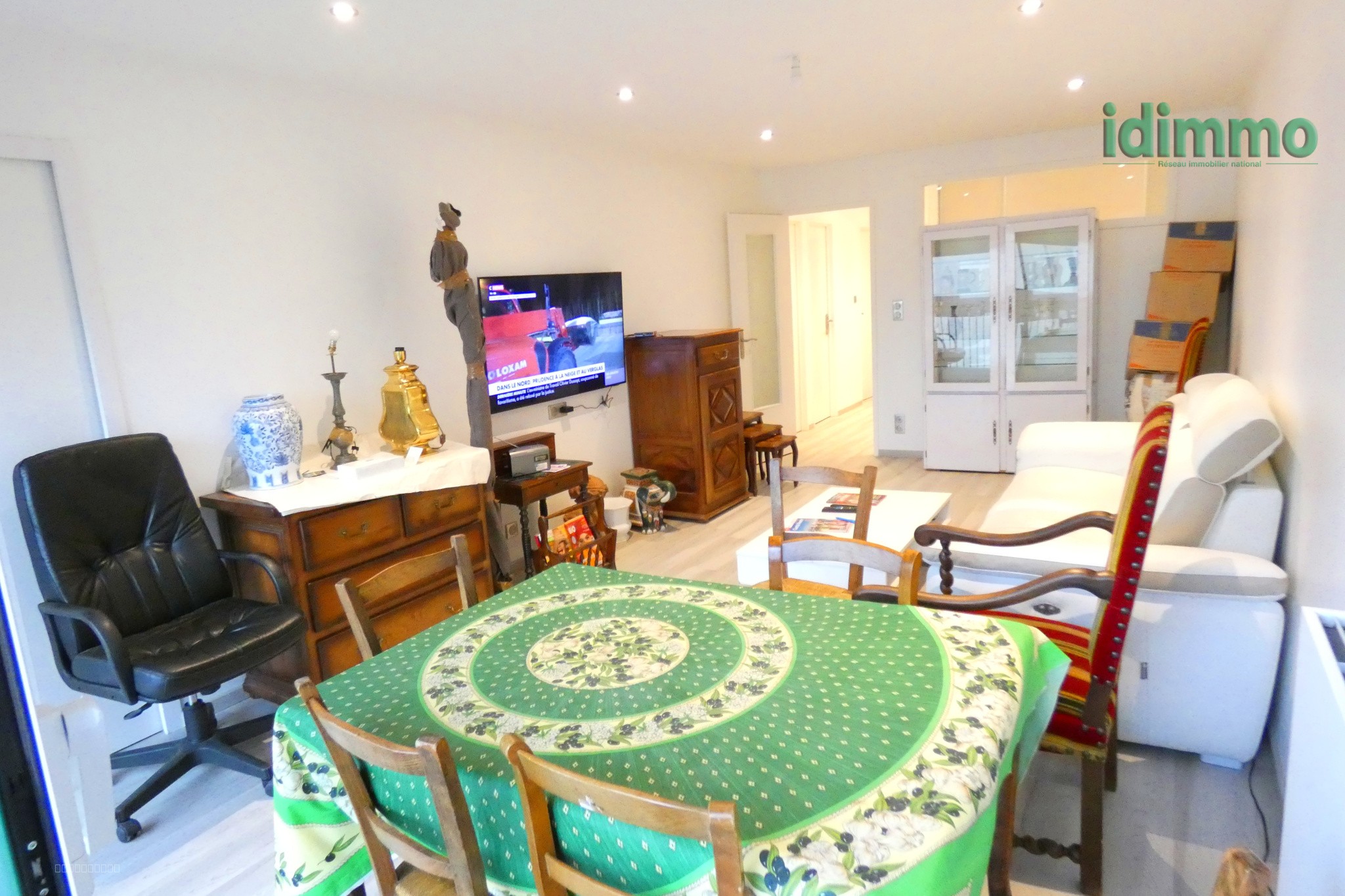 BEAU T3 RENOVE BALCON ASCENSEUR GARAGE — photo 4