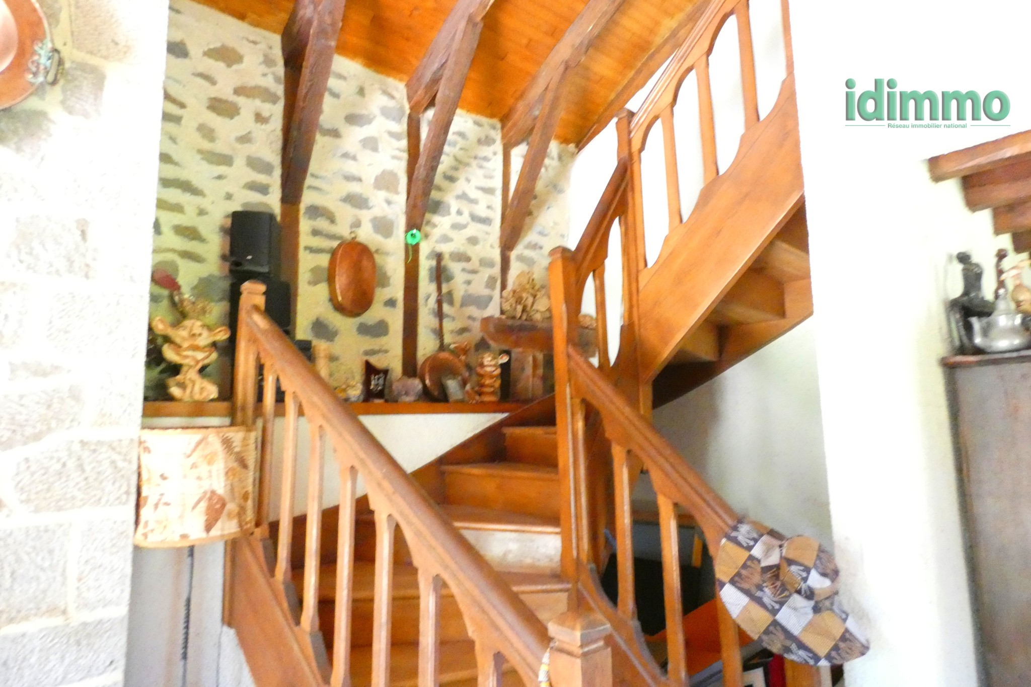 BELLE MAISON AUVERGNATE EN PIERRE — photo 8
