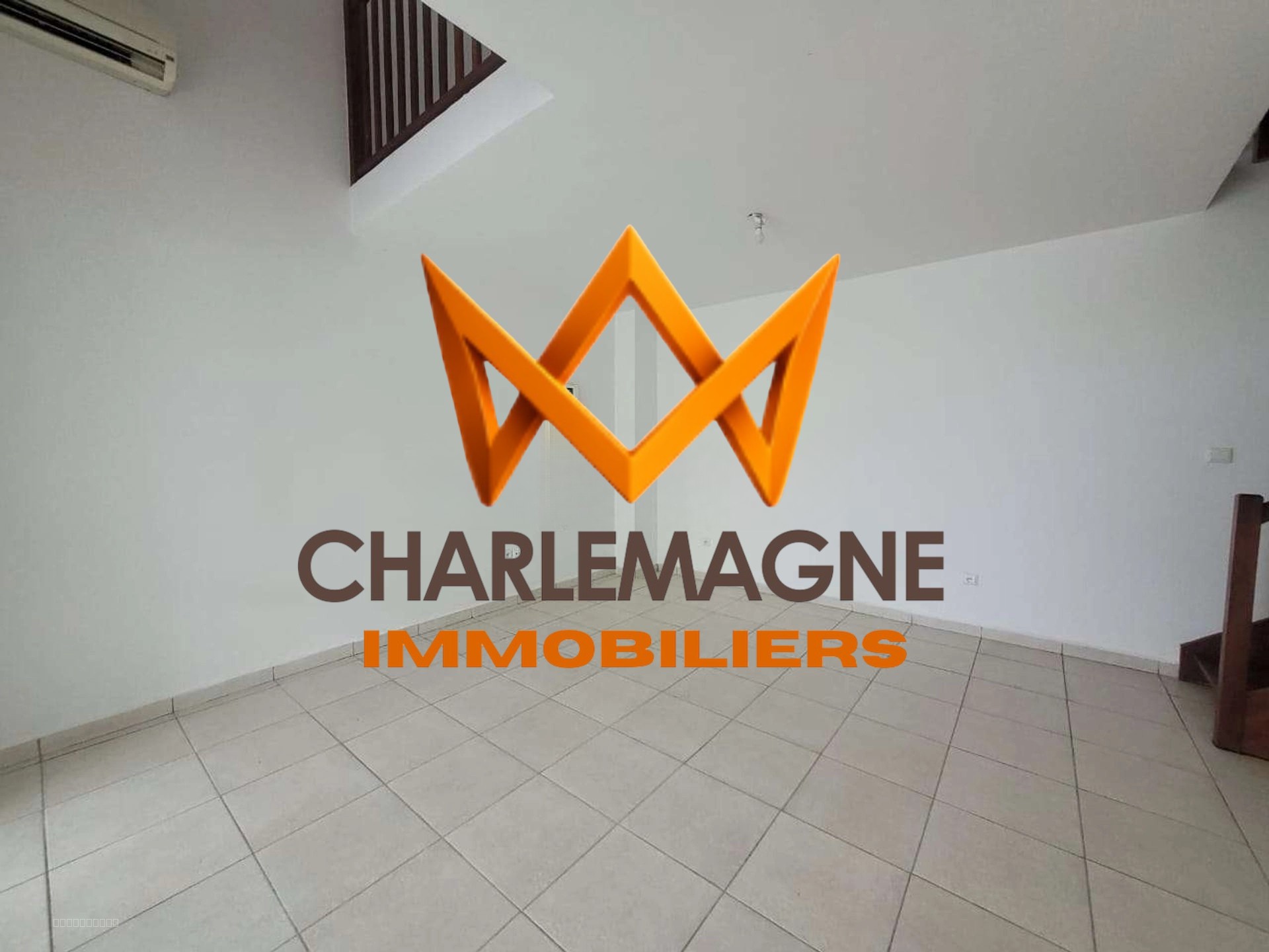 Collaboration : Duplex de 100 m2 avec Vue Mer   Baie-Mahault — photo 2