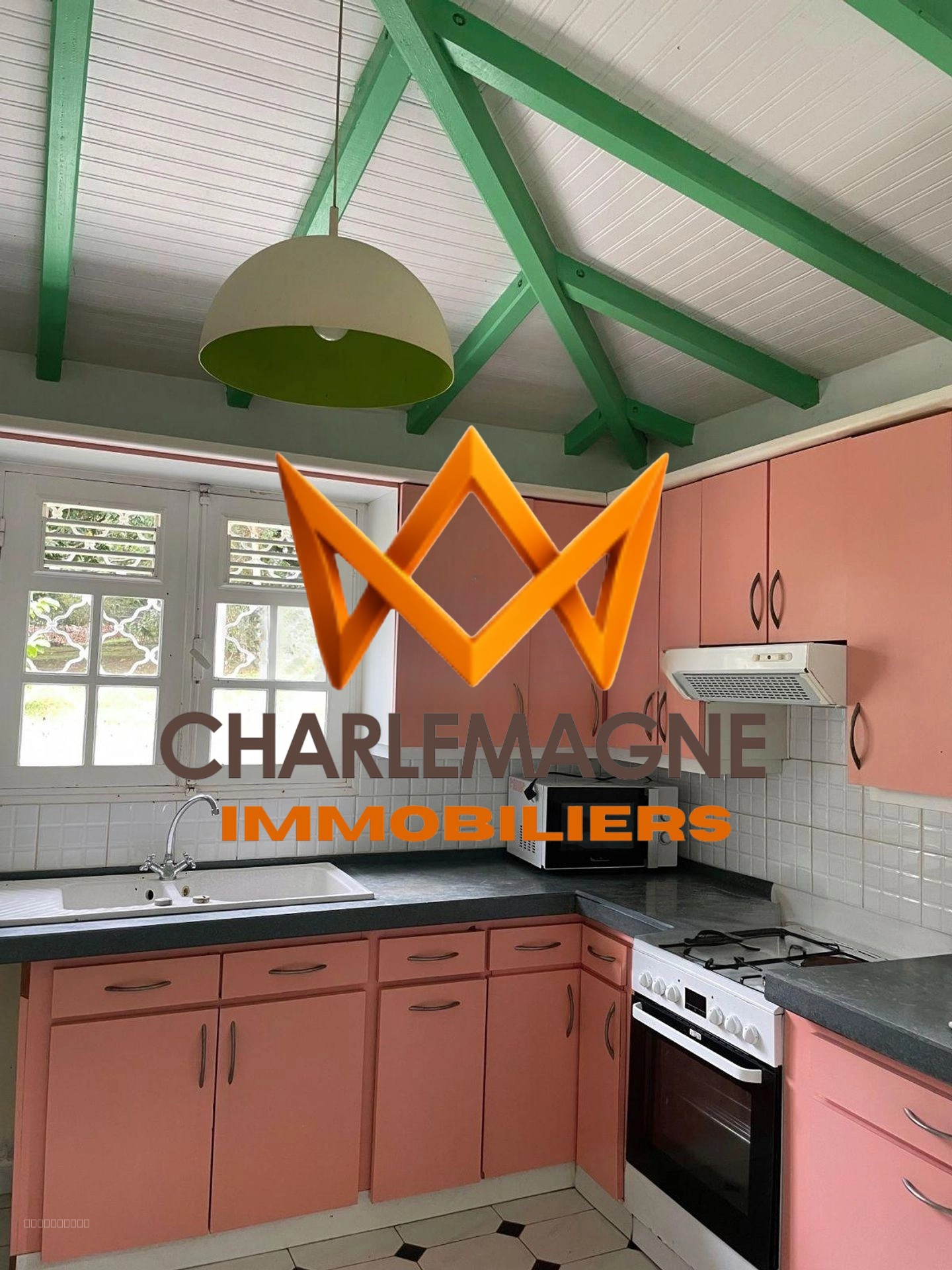 Collaboration : Propriété de Charme avec T2 Indépendant   Vaste Terrain de 3 321 m2   Lamentin — photo 8