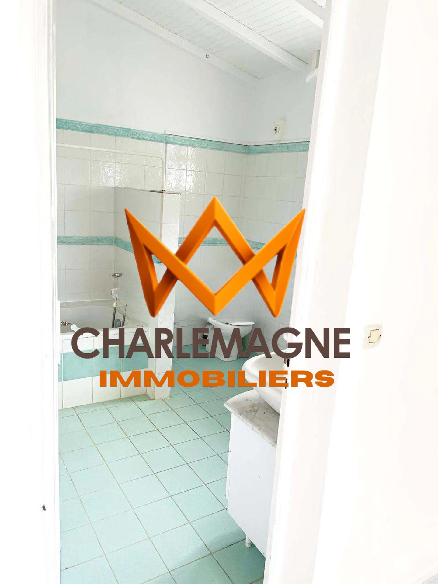 Collaboration : Propriété de Charme avec T2 Indépendant   Vaste Terrain de 3 321 m2   Lamentin — photo 10