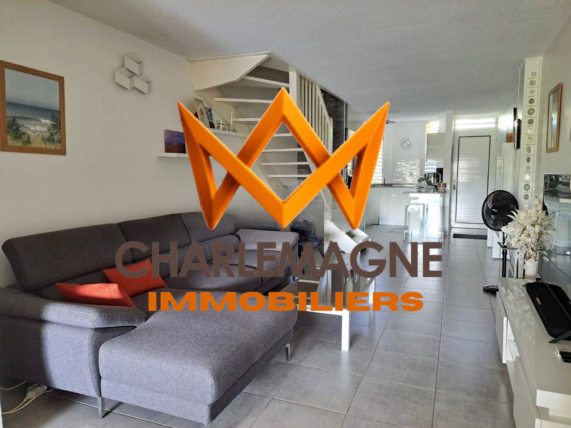 Collaboration : Triplex Spacieux de 95 m2   4 Chambres   Petite Copropriété   Le Gosier — photo 2