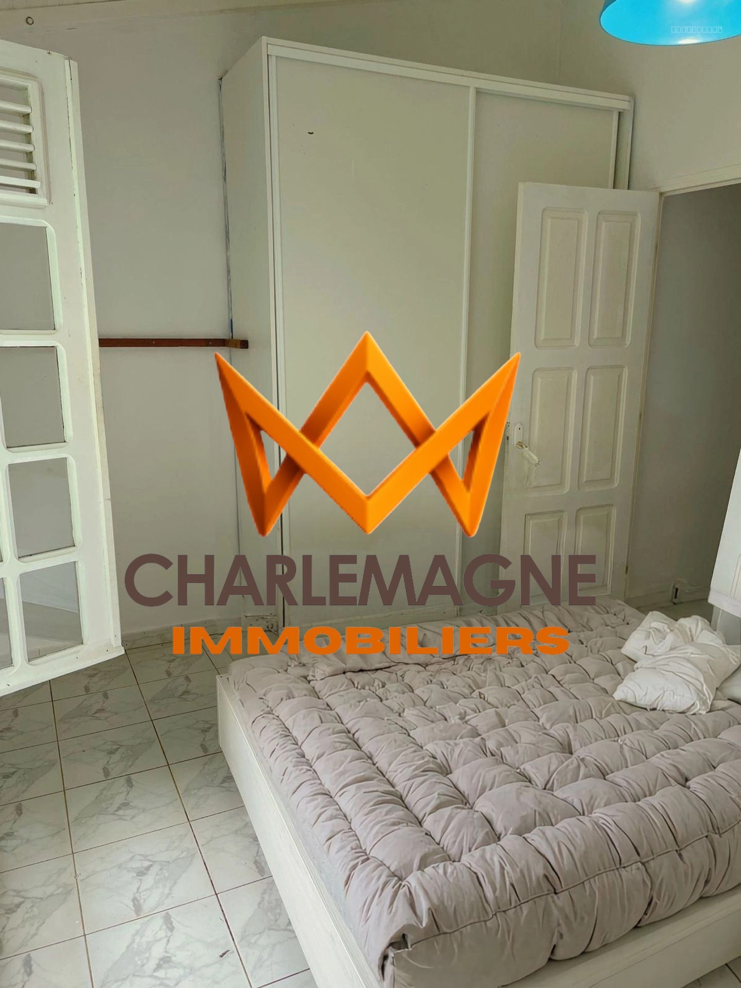 Collaboration : Propriété de Charme avec T2 Indépendant   Vaste Terrain de 3 321 m2   Lamentin — photo 5