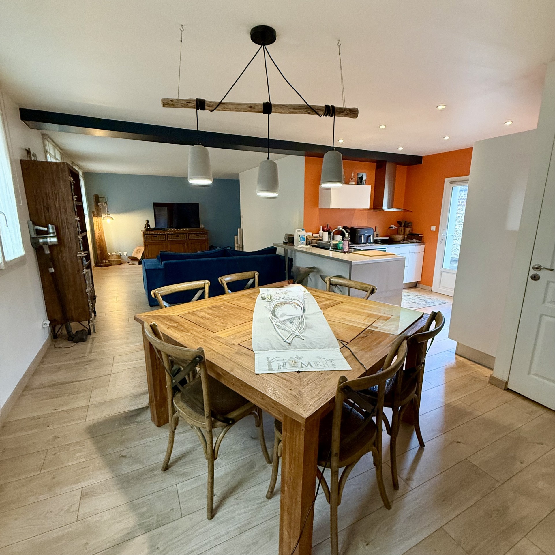 Immeuble vendu vide — photo 3