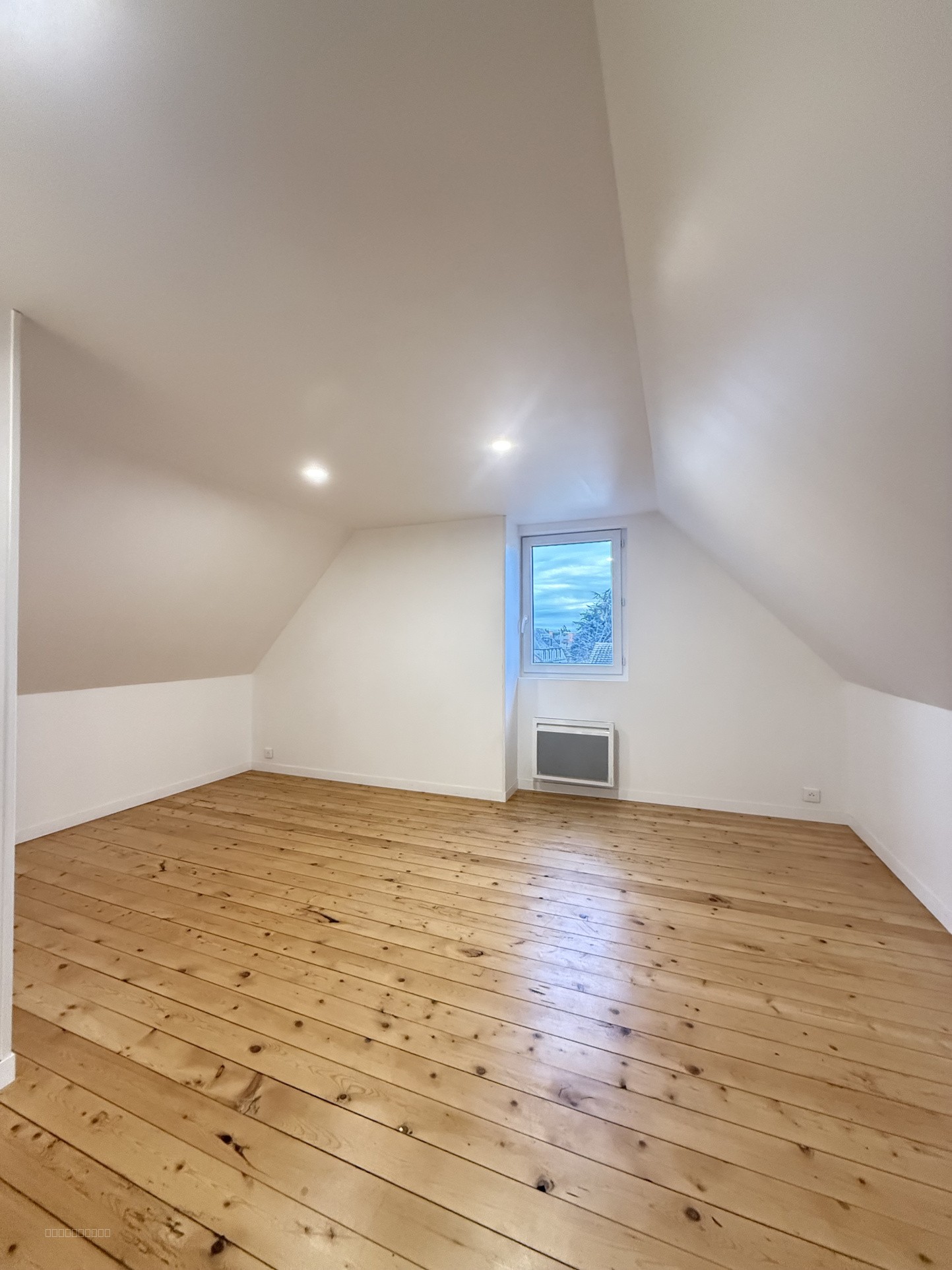 Maison briques et silex 5 chambres — photo 4