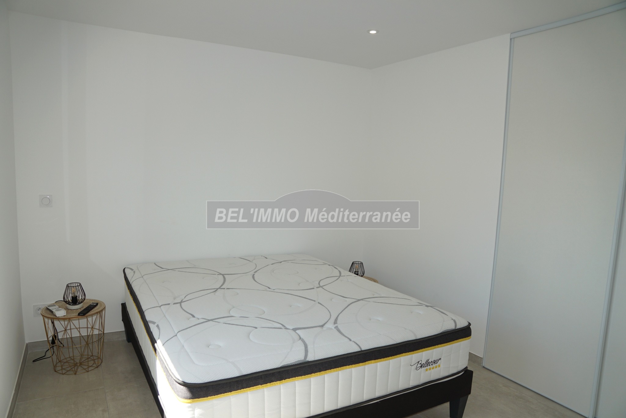 Très bel F5 meublé de 96 m2 hab., Terrasse, Cave et Parking. PISCINE — photo 10