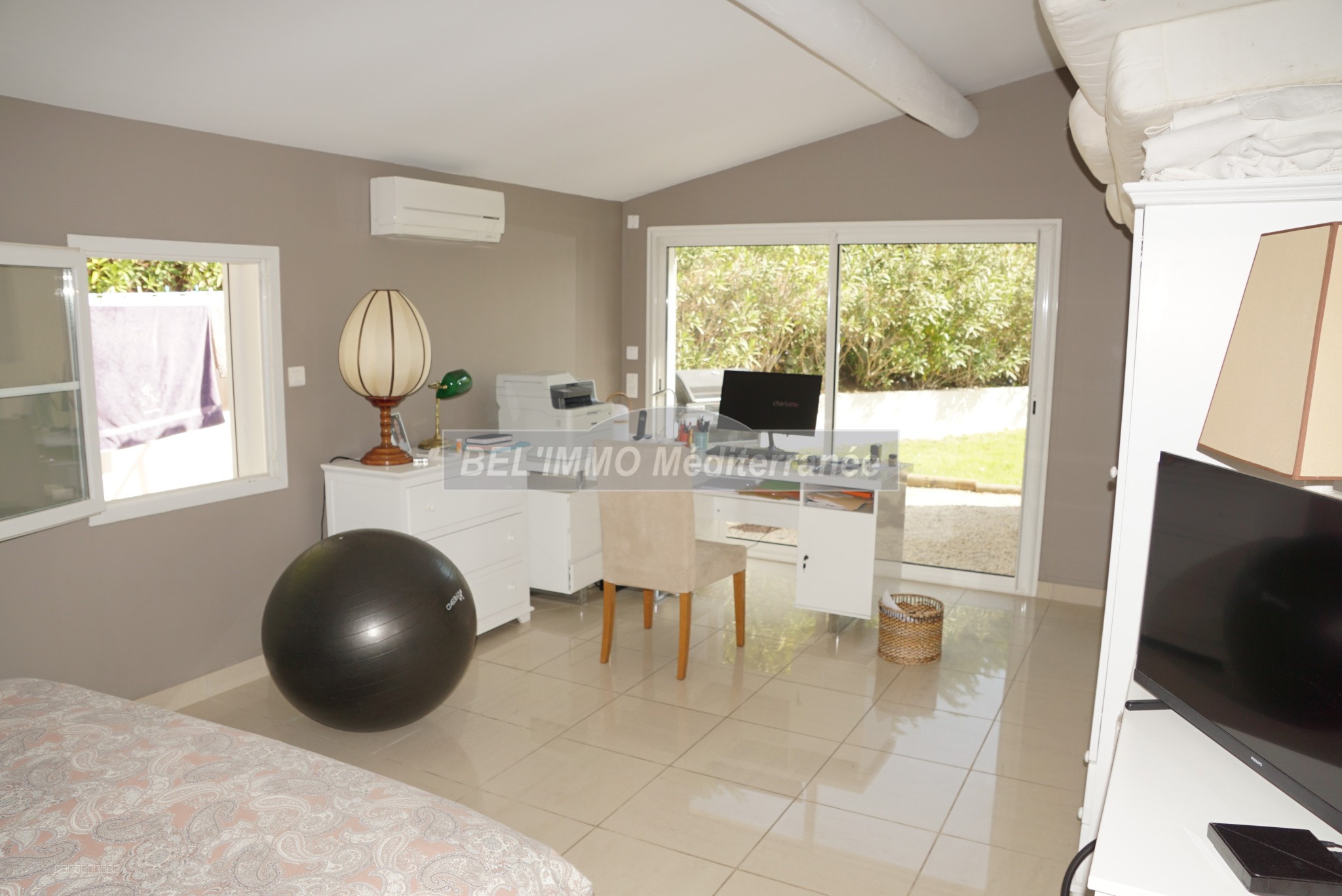 Propriété de 200 m2, piscine, terrain de 4000 m2 — photo 14