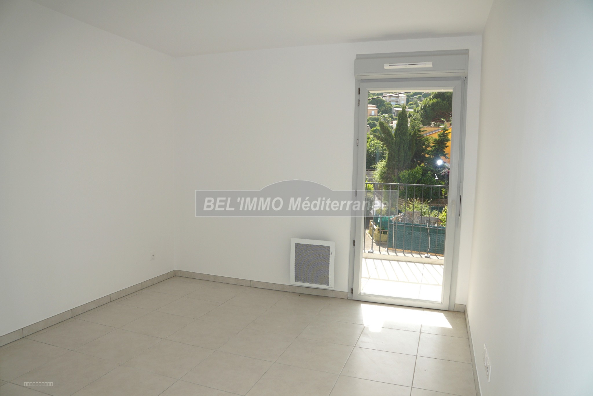 Appartement neuf F2, Terrasse et Parking — photo 4
