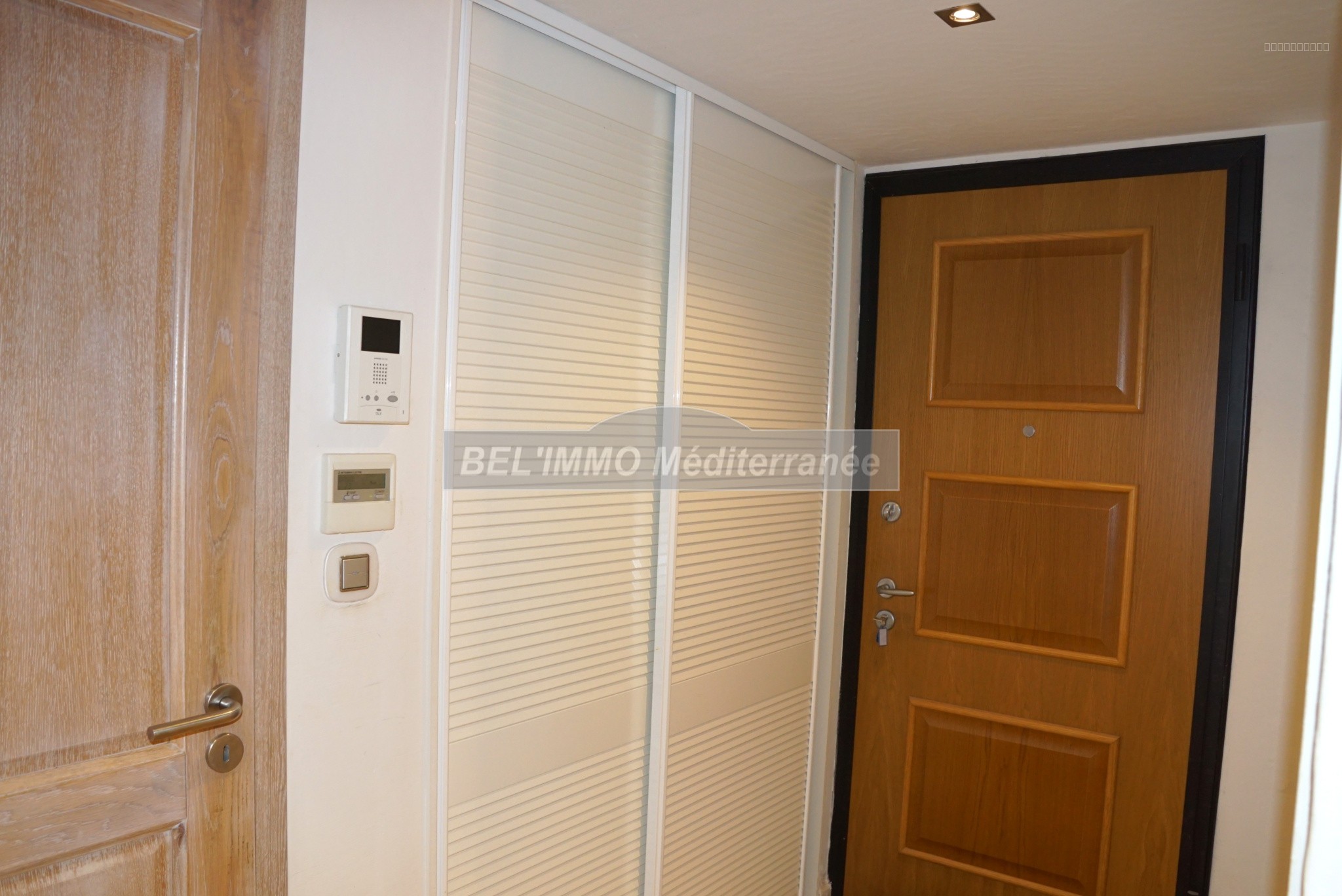 F3 de 64 m2, terrasse 70 m2, Cave et Garage — photo 7