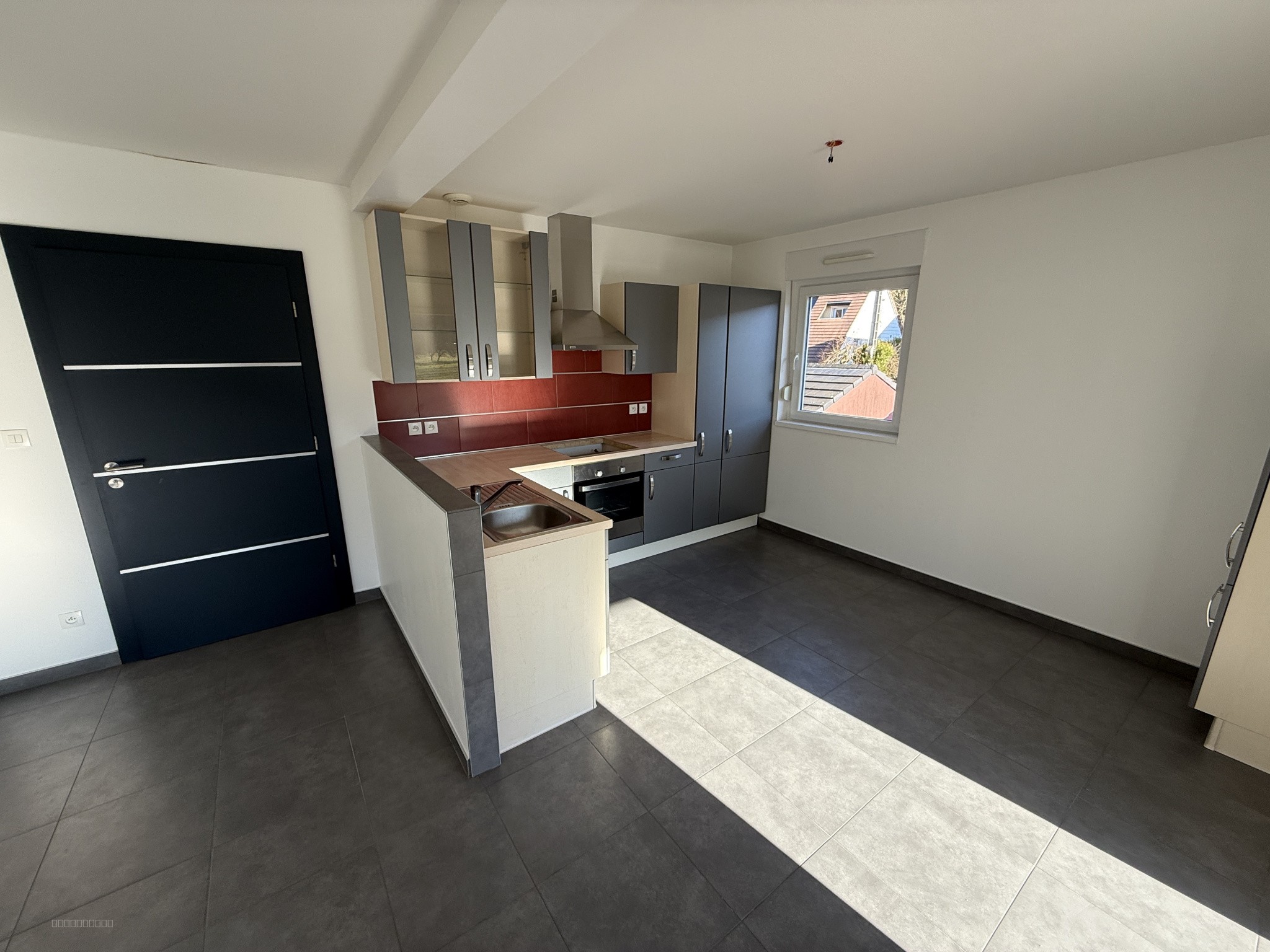 Appartement 4 pièces de 95,75 m2 avec jardin + terrasse + garage (rez-de-chaussée) — photo 6