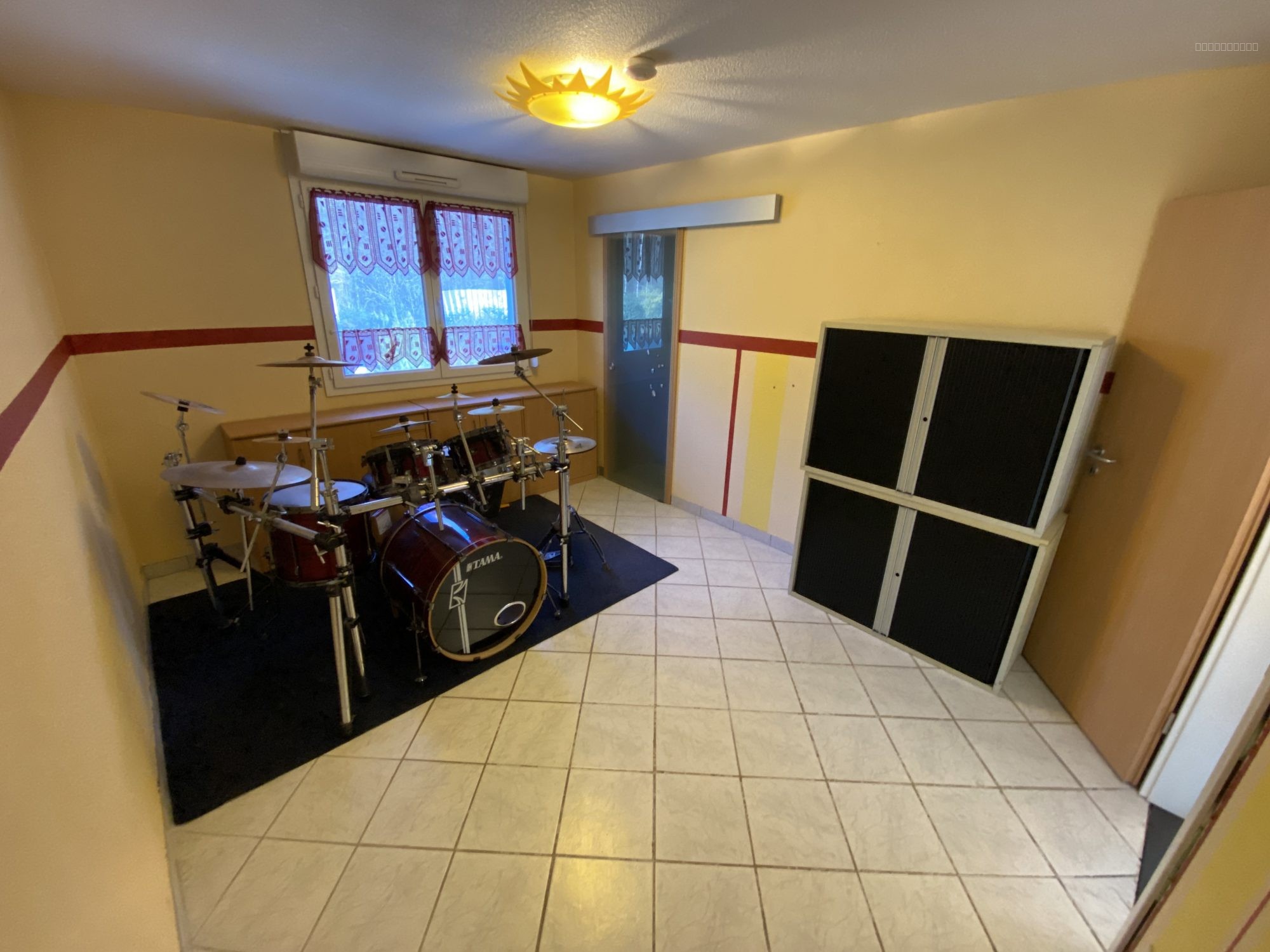 Maison 5 pièces de 130 m2 avec piscine et sous-sol — photo 17