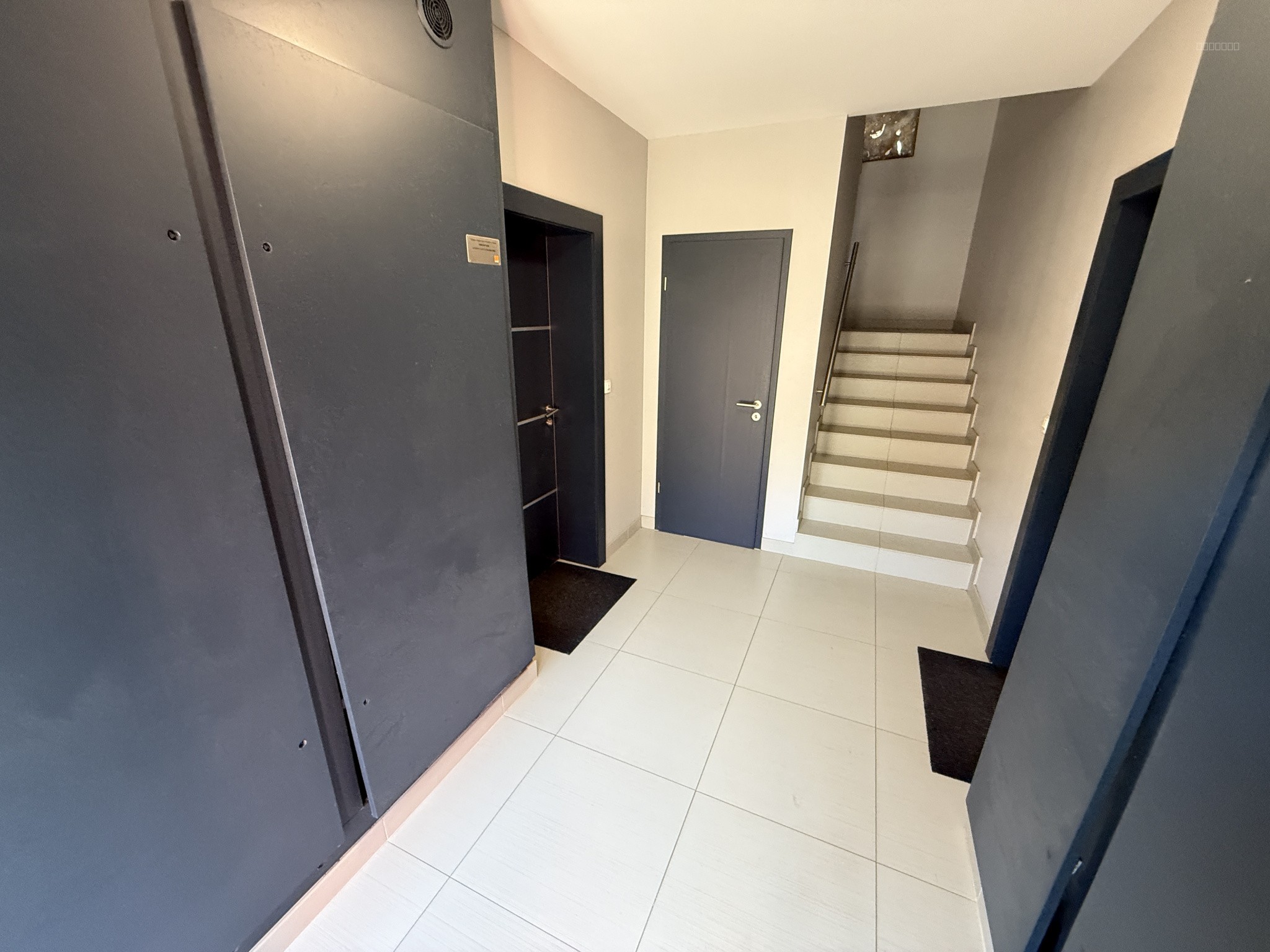 Appartement 4 pièces de 95,75 m2 avec jardin + terrasse + garage (rez-de-chaussée) — photo 11