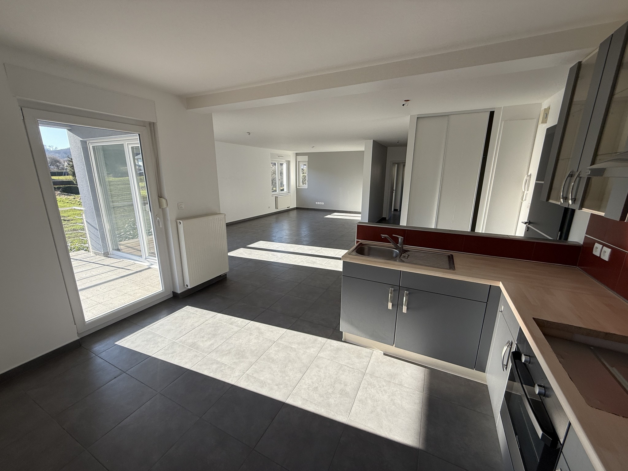 Appartement 4 pièces de 95,75 m2 avec jardin + terrasse + garage (rez-de-chaussée) — photo 5