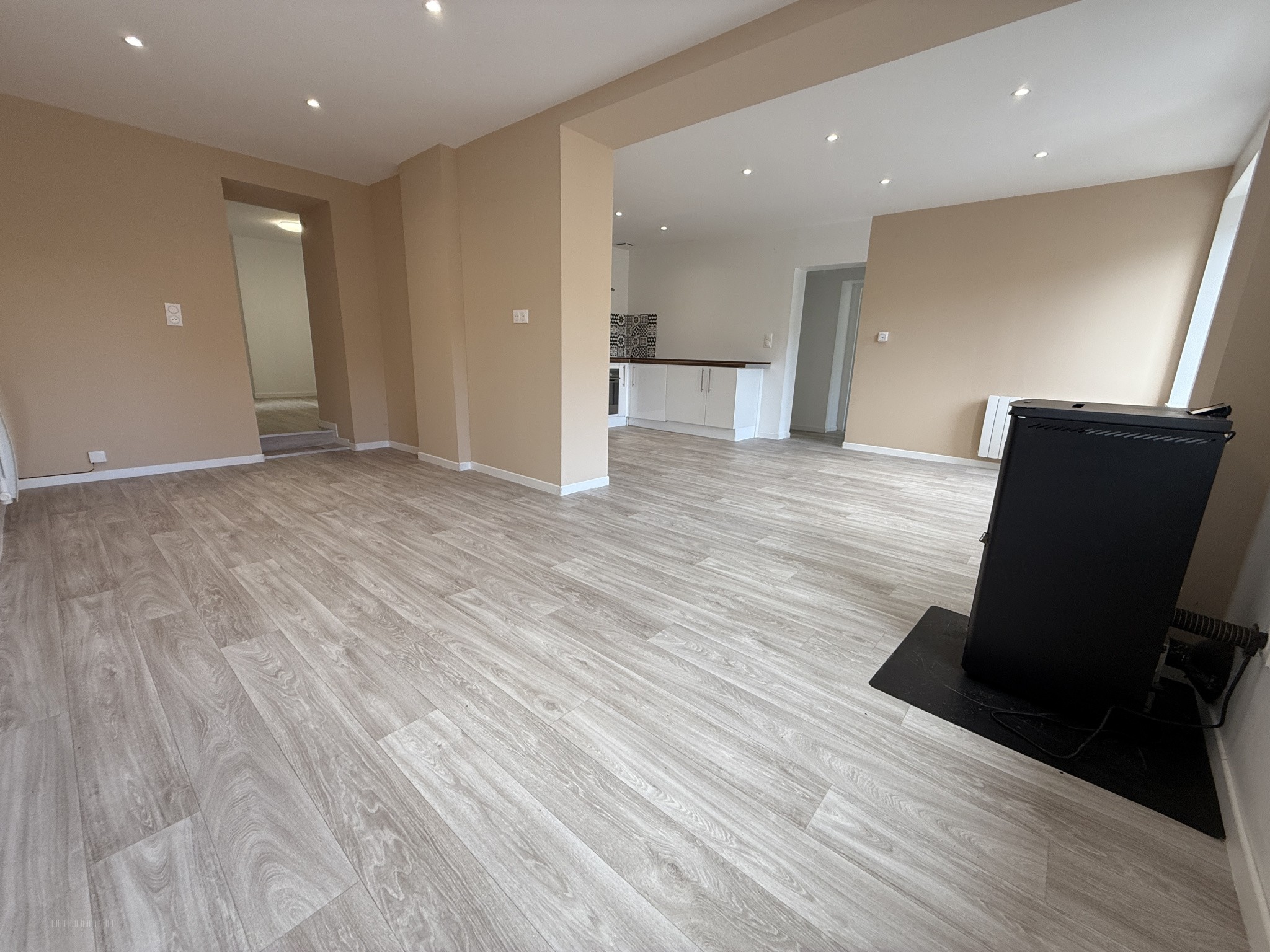 Maison 5 pièces de 115 m2 avec 2 appartements de 75 et 40 m2 — photo 2