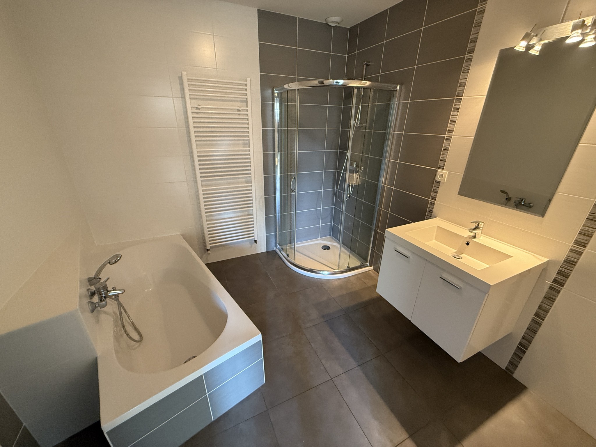 Appartement 4 pièces de 95,75 m2 avec jardin + terrasse + garage (rez-de-chaussée) — photo 7