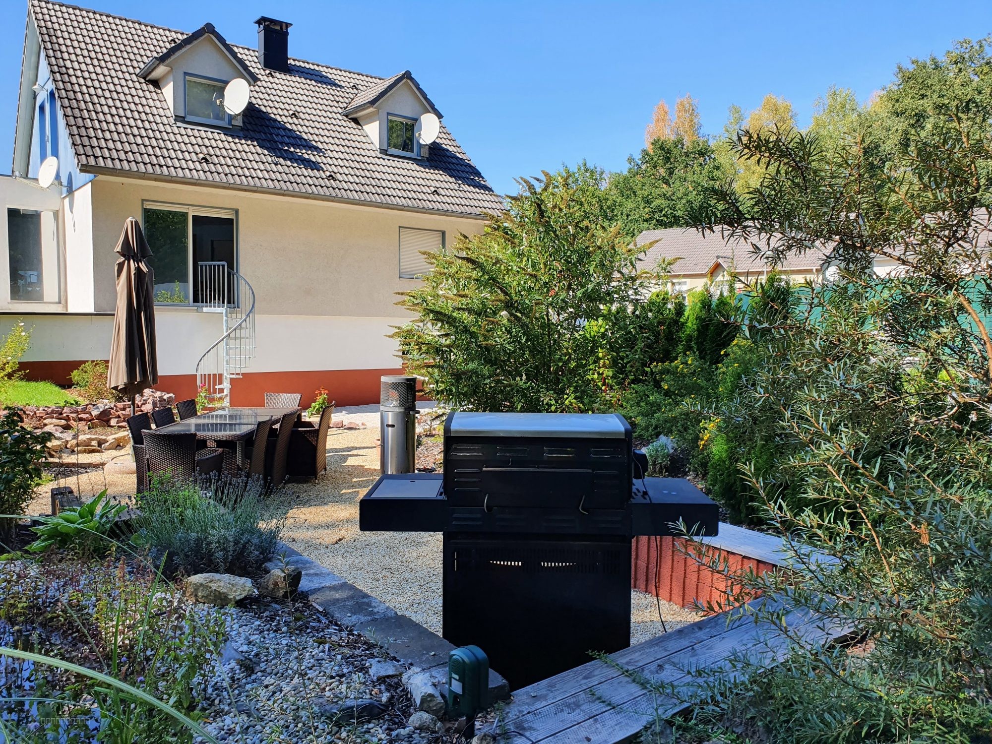 Maison 5 pièces de 130 m2 avec piscine et sous-sol — photo 4