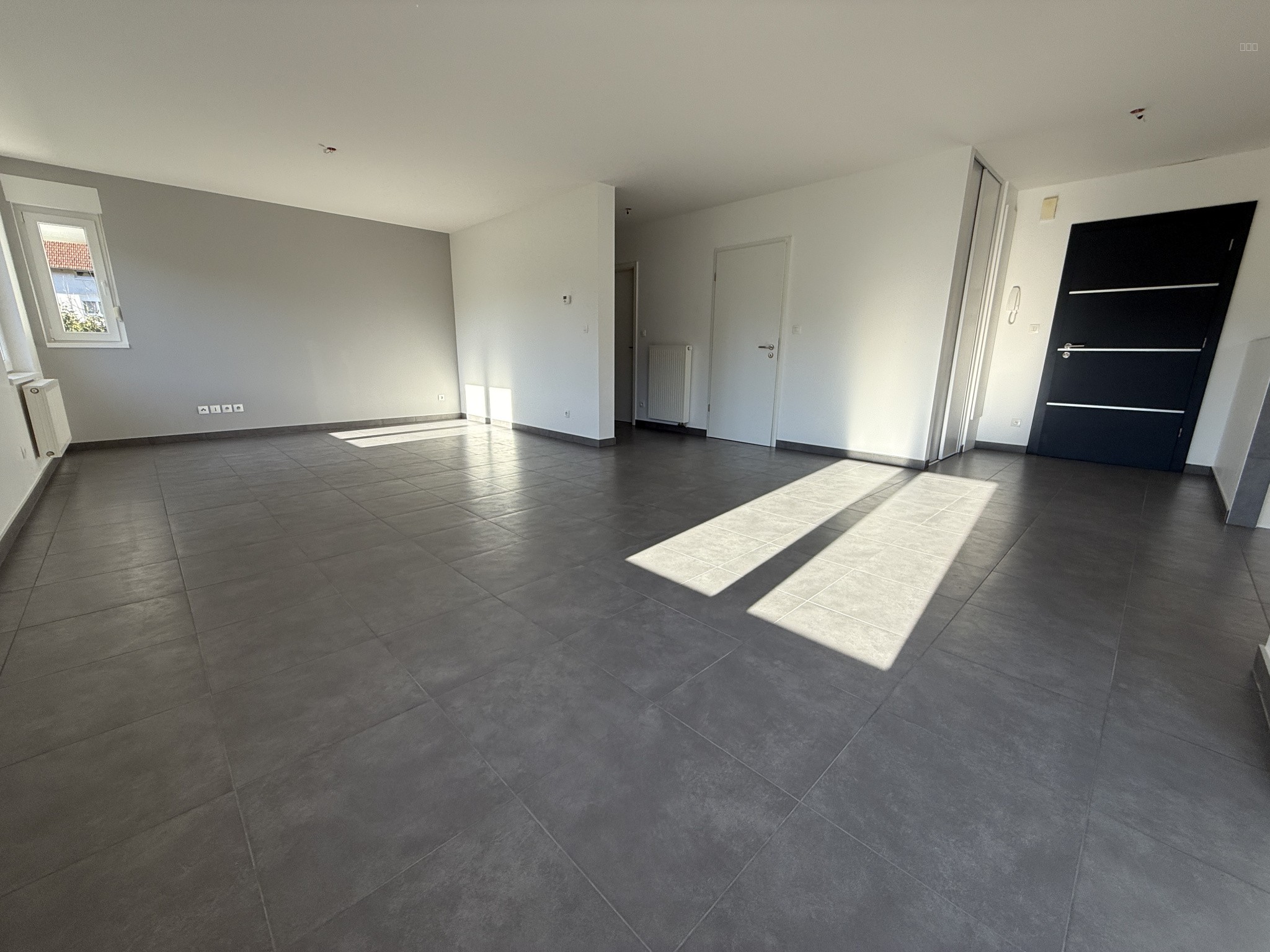 Appartement 4 pièces de 95,75 m2 avec jardin + terrasse + garage (rez-de-chaussée) — photo 3