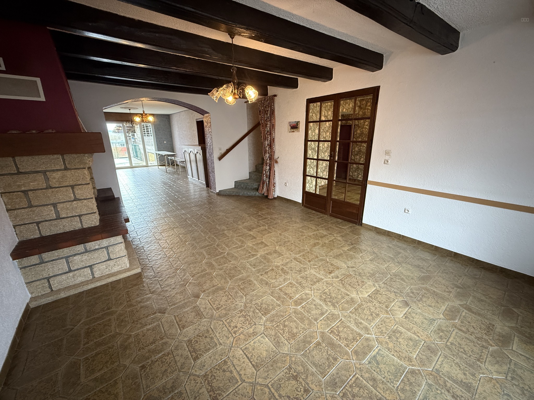 MAISON MITOYENNE À RÉNOVER   5 PIÈCES   143 m2   TERRAIN 607 m2 — photo 3