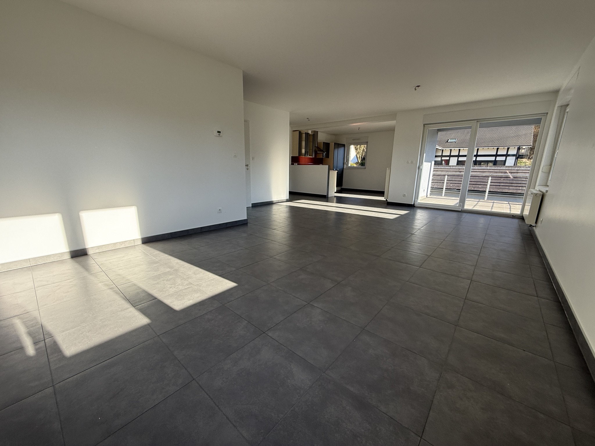 Appartement 4 pièces de 95,75 m2 avec jardin + terrasse + garage (rez-de-chaussée) — photo 2
