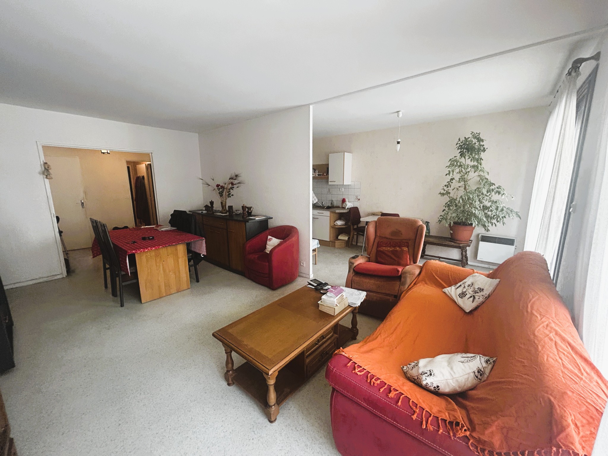 Appartement T4 en Hyper Centre de Roanne — photo 3