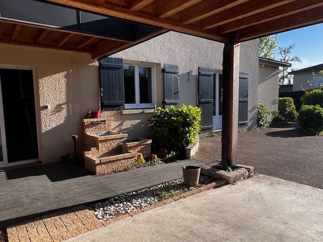 Maison Balbigny 1400m2 de terrain clos — photo 8