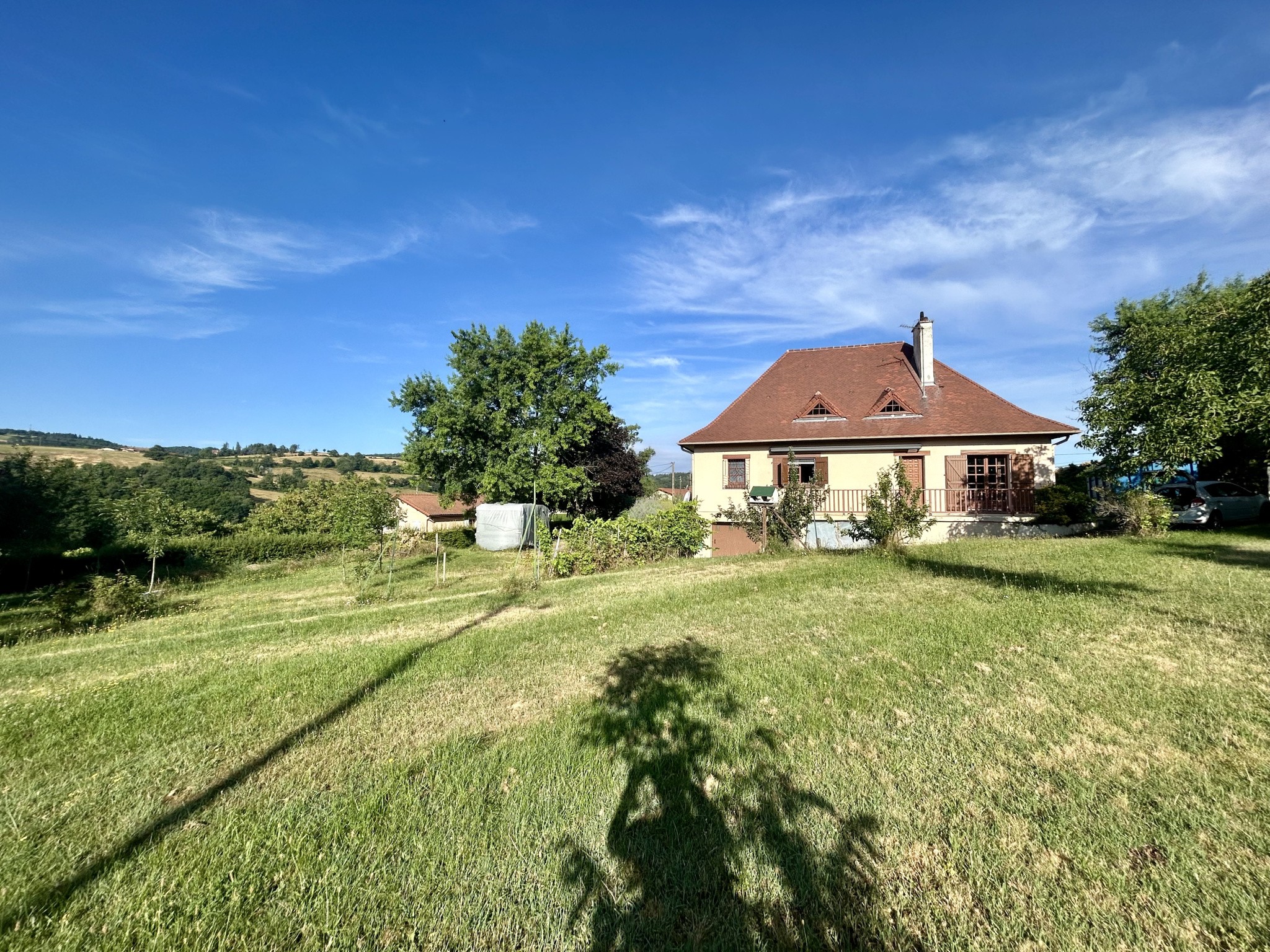 Belle maison familiale sur terrain de 3000 m2 clos — photo 2