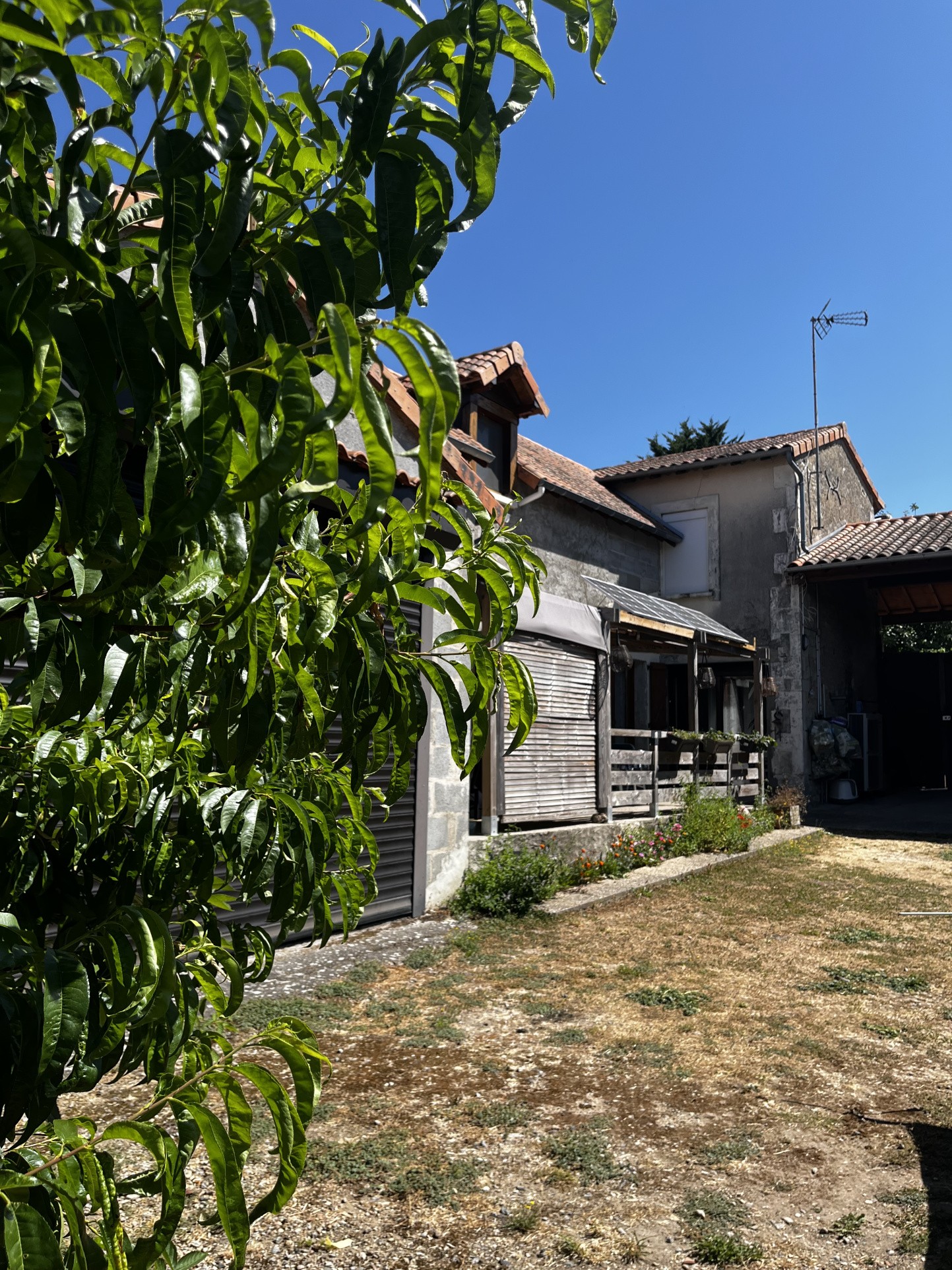 Maison hyper centre ville avec jardin et garage — photo 15