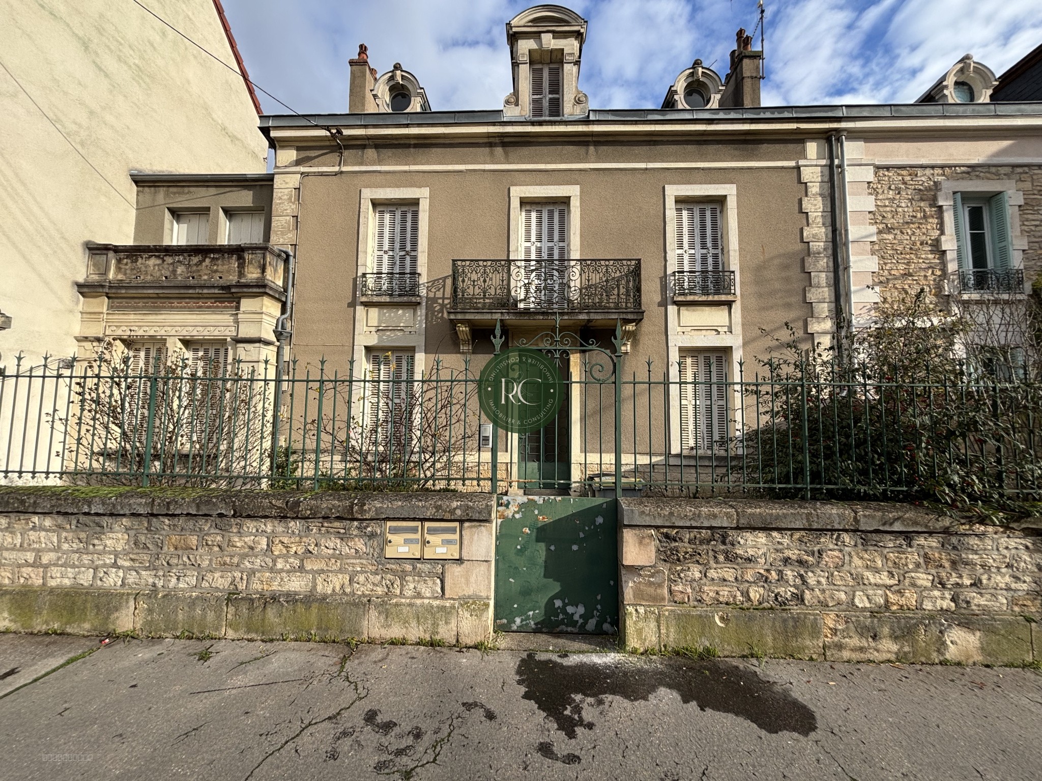 MAISON DE MAÎTRE - PROCHE CENTRE-VILLE — photo 2
