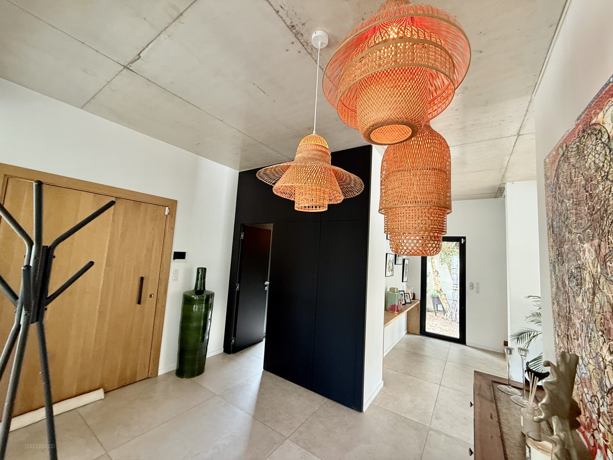 Maison contemporaine avec piscine — photo 2