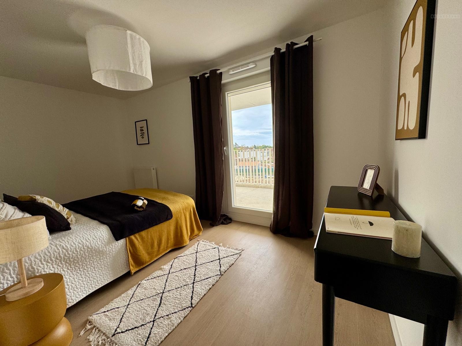 BOUSCAT - Appartement T5 avec magnifique terrasse — photo 3