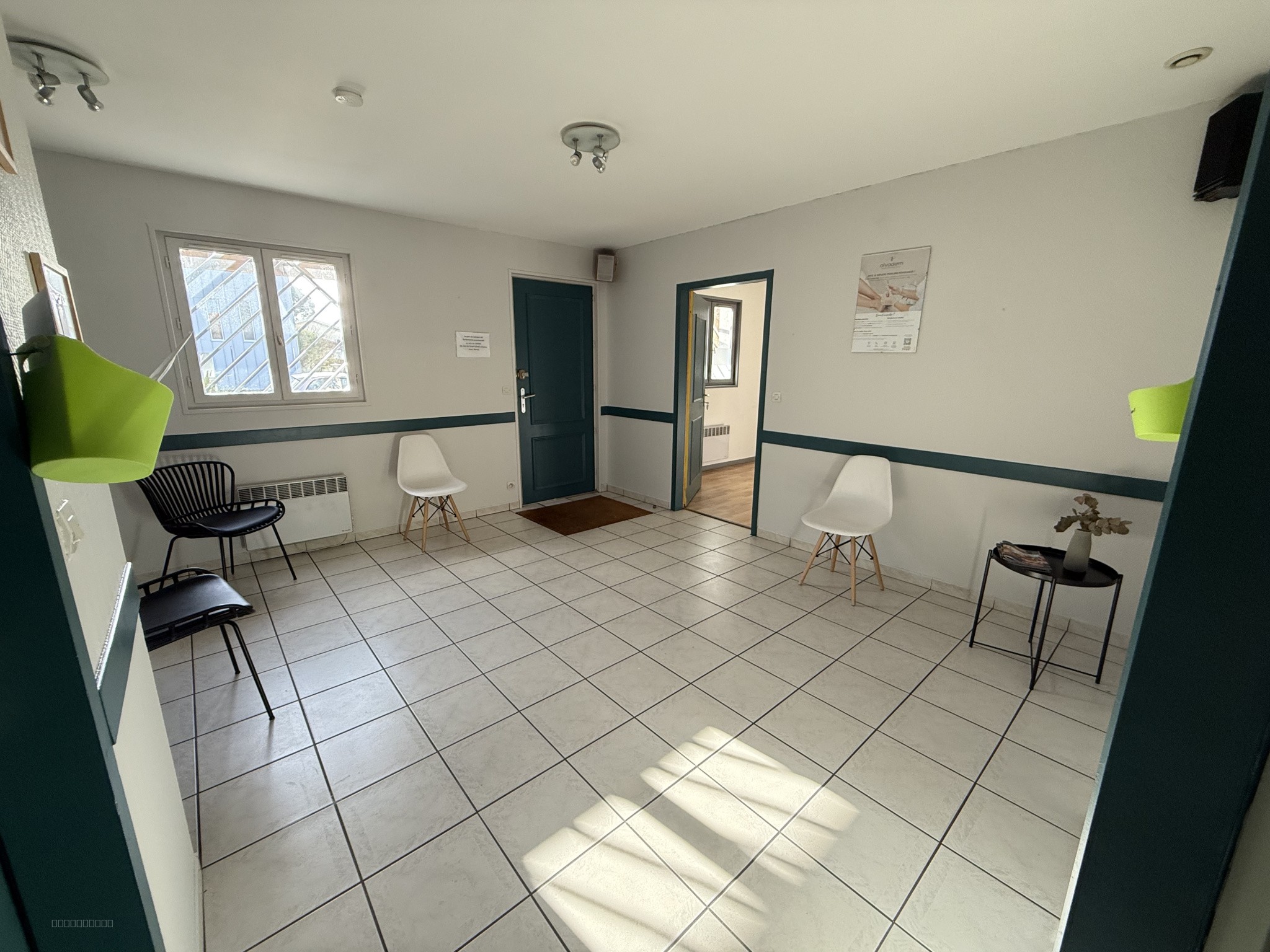 LE BOUSCAT - Immeuble de plain-pied de 93m2 — photo 2