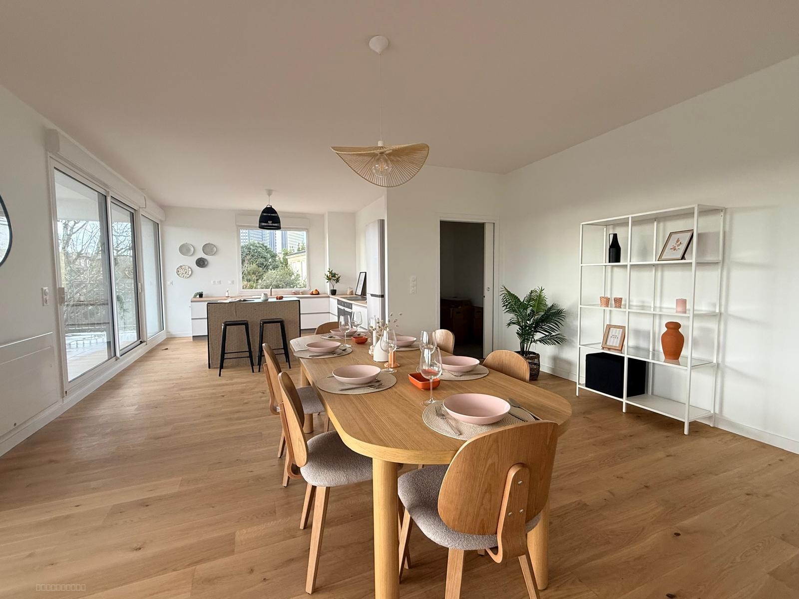 Bordeaux Croix-Blanche   À découvrir : magnifique T4 entièrement rénové ! — photo 4