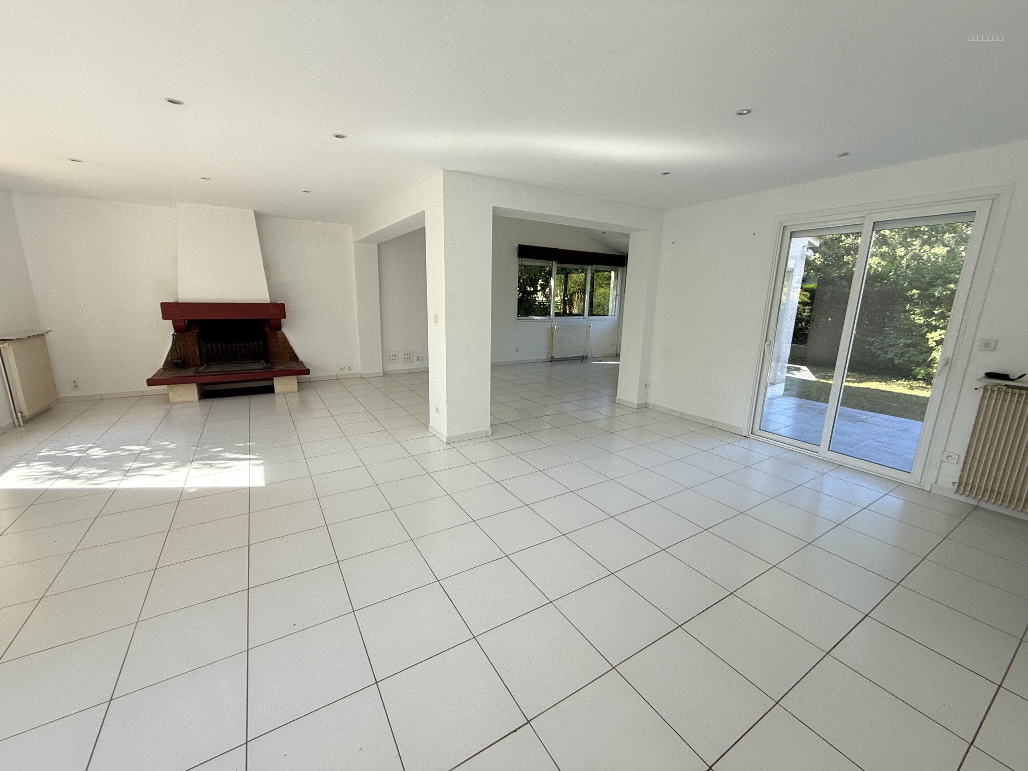 Saint-Aubin-de-Médoc - Villa d'architecte T6 avec studio indépendant — photo 3