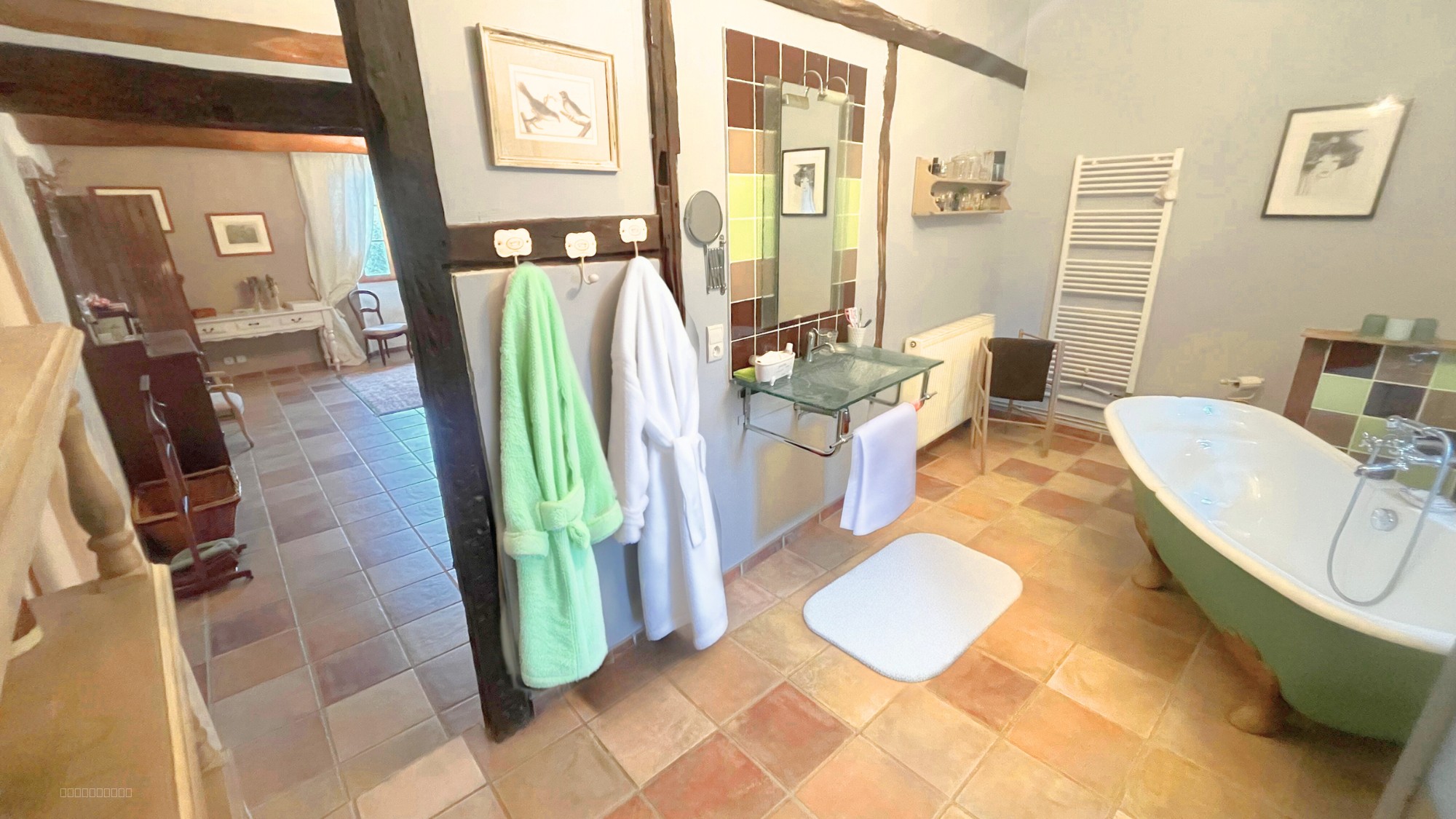 Bâtisse rénovée du XVIIIe siècles avec piscine et chambres d'hôtes — photo 12