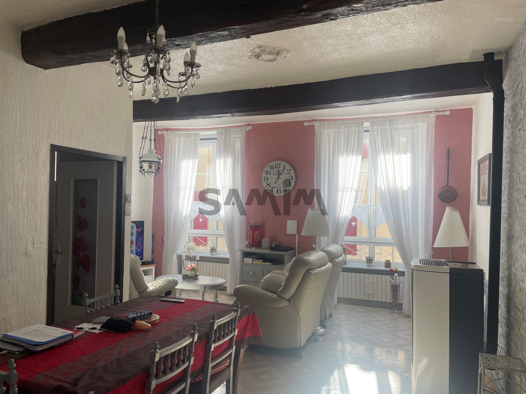 À VENDRE- MAISON DE VILLAGE ENTIÈREMENT RÉNOVÉE - GARAGE - ÉXTERIEURS- ST HIPPOLYTE DU FORT — photo 1