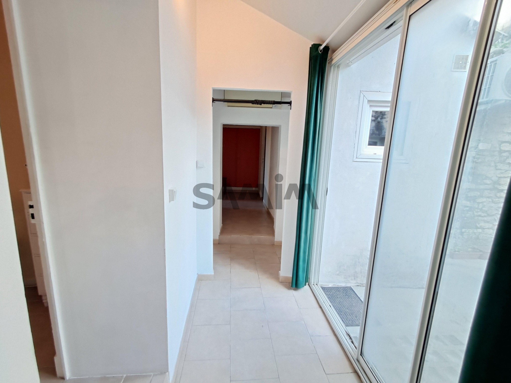 À VENDRE proche SOMMIÈRES- JOLIE MAISON DE VILLAGE AVEC TERRASSE ET GARAGE 100m2-VILLEVIEILLE — photo 13