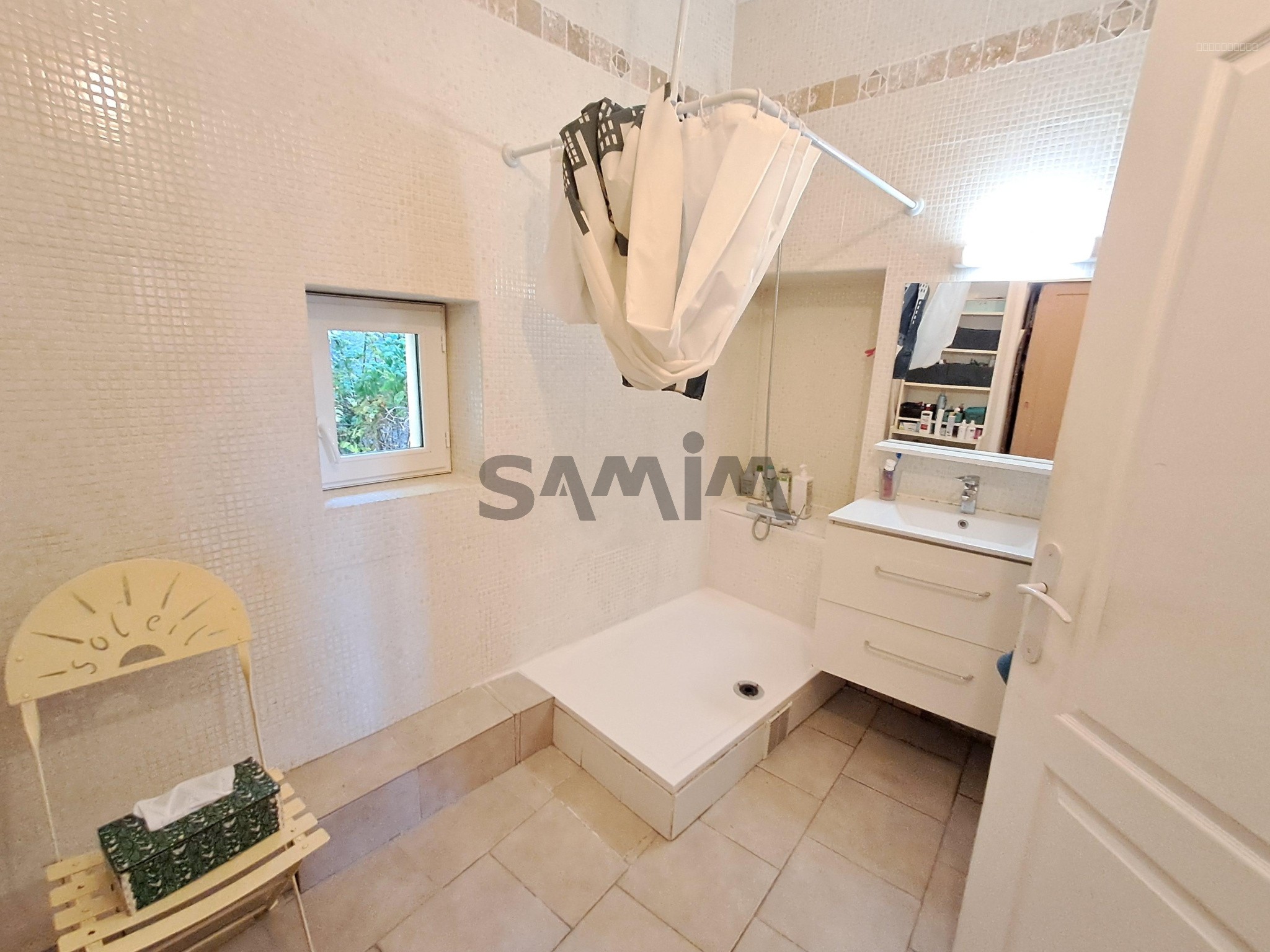 À VENDRE proche SOMMIÈRES- JOLIE MAISON DE VILLAGE AVEC TERRASSE ET GARAGE 100m2-VILLEVIEILLE — photo 15