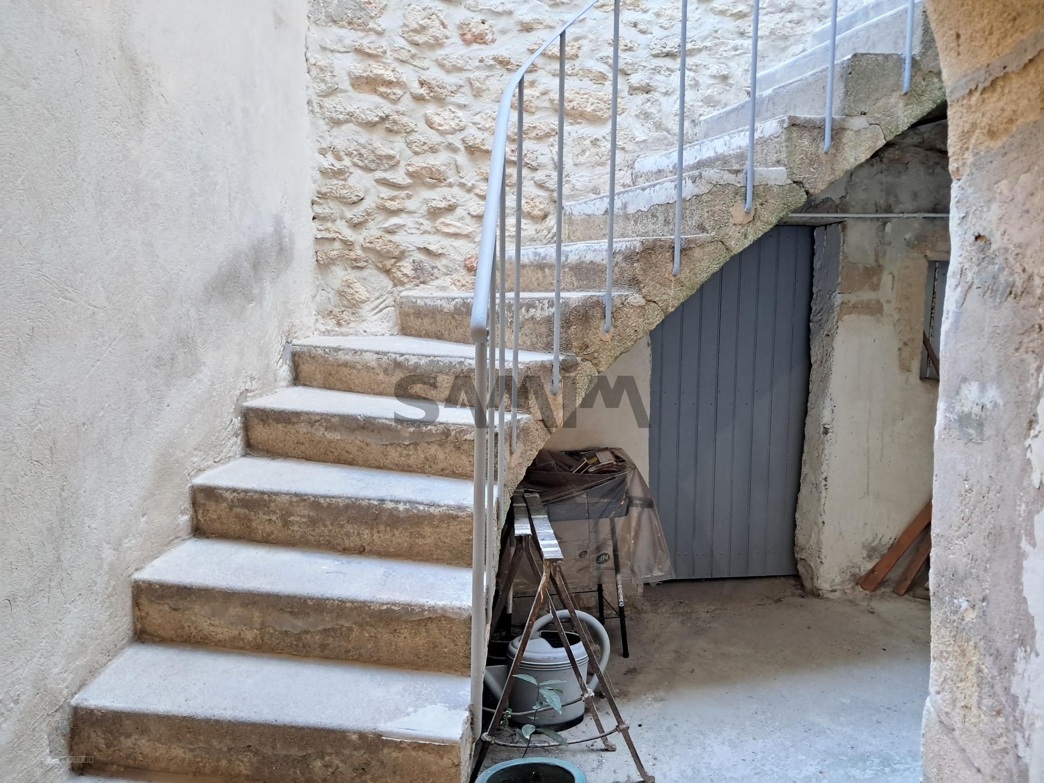 À VENDRE proche SOMMIÈRES- JOLIE MAISON DE VILLAGE AVEC TERRASSE ET GARAGE 100m2-VILLEVIEILLE — photo 6