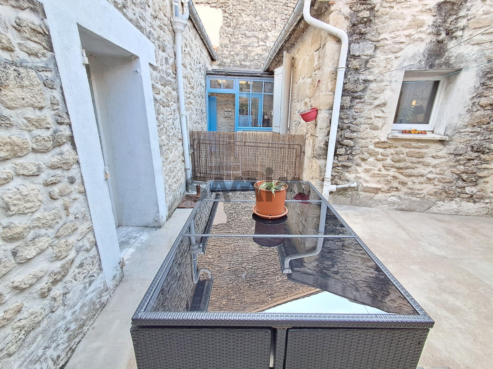 À VENDRE proche SOMMIÈRES- JOLIE MAISON DE VILLAGE AVEC TERRASSE ET GARAGE 100m2-VILLEVIEILLE — photo 8