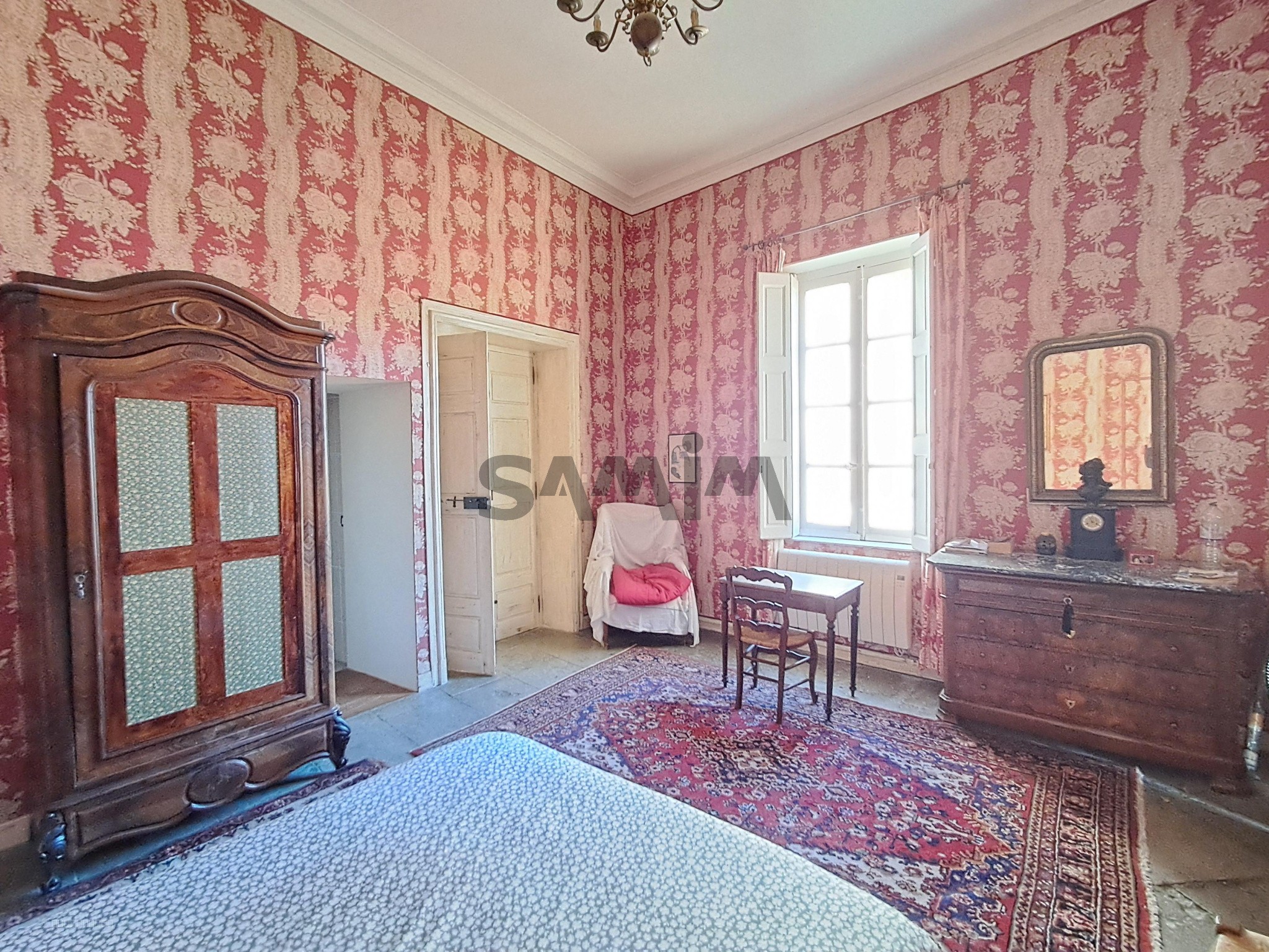 A VENDRE - MAISON HISTORIQUE AVEC PISCINE ET GARAGE - ST GILLES CENTRE HISTORIQUE — photo 20