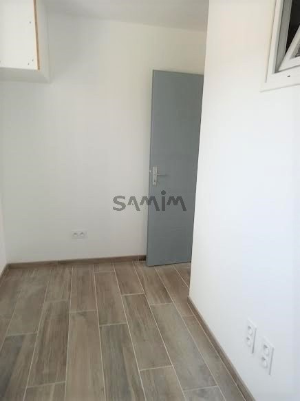 À VENDRE - VILLA T5 DE PLAIN PIED AVEC PISCINE  - CLARENSAC — photo 11