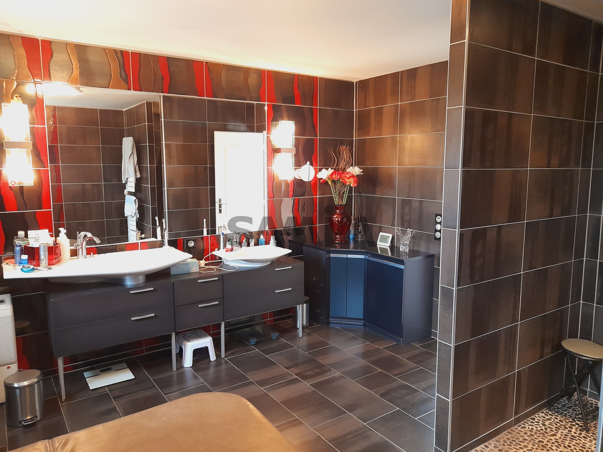 A VENDRE - BELLE VILLA RECENTE AVEC PISCINE ET JARDIN - PROCHE ALES — photo 14