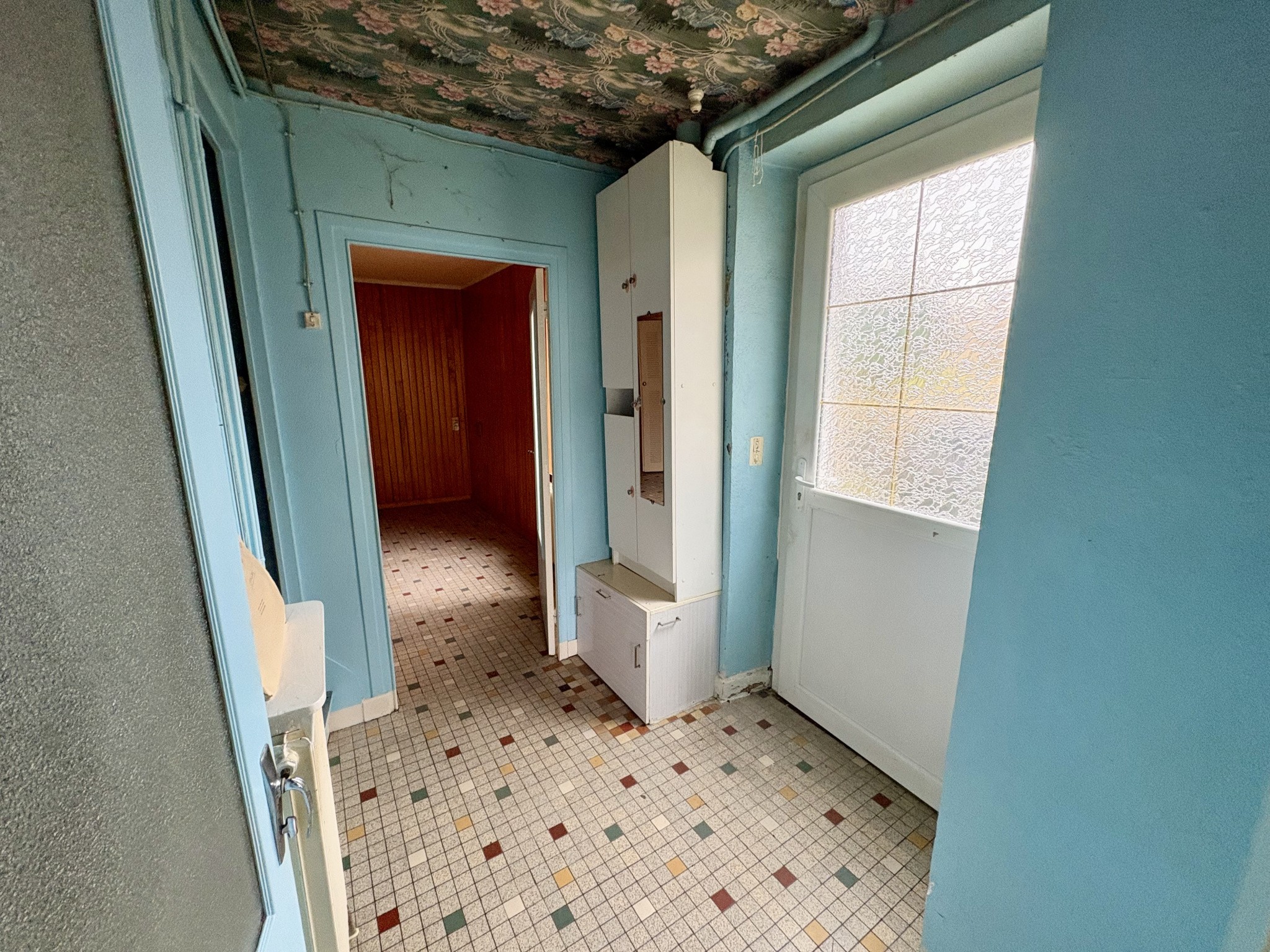 LA ROCHE-BLANCHE / MAISON DE BOURG À RÉNOVER / 4 CHAMBRES / BEAU POTENTIEL / IDÉAL INVESTISSEUR OU AMATEUR DE — photo 4