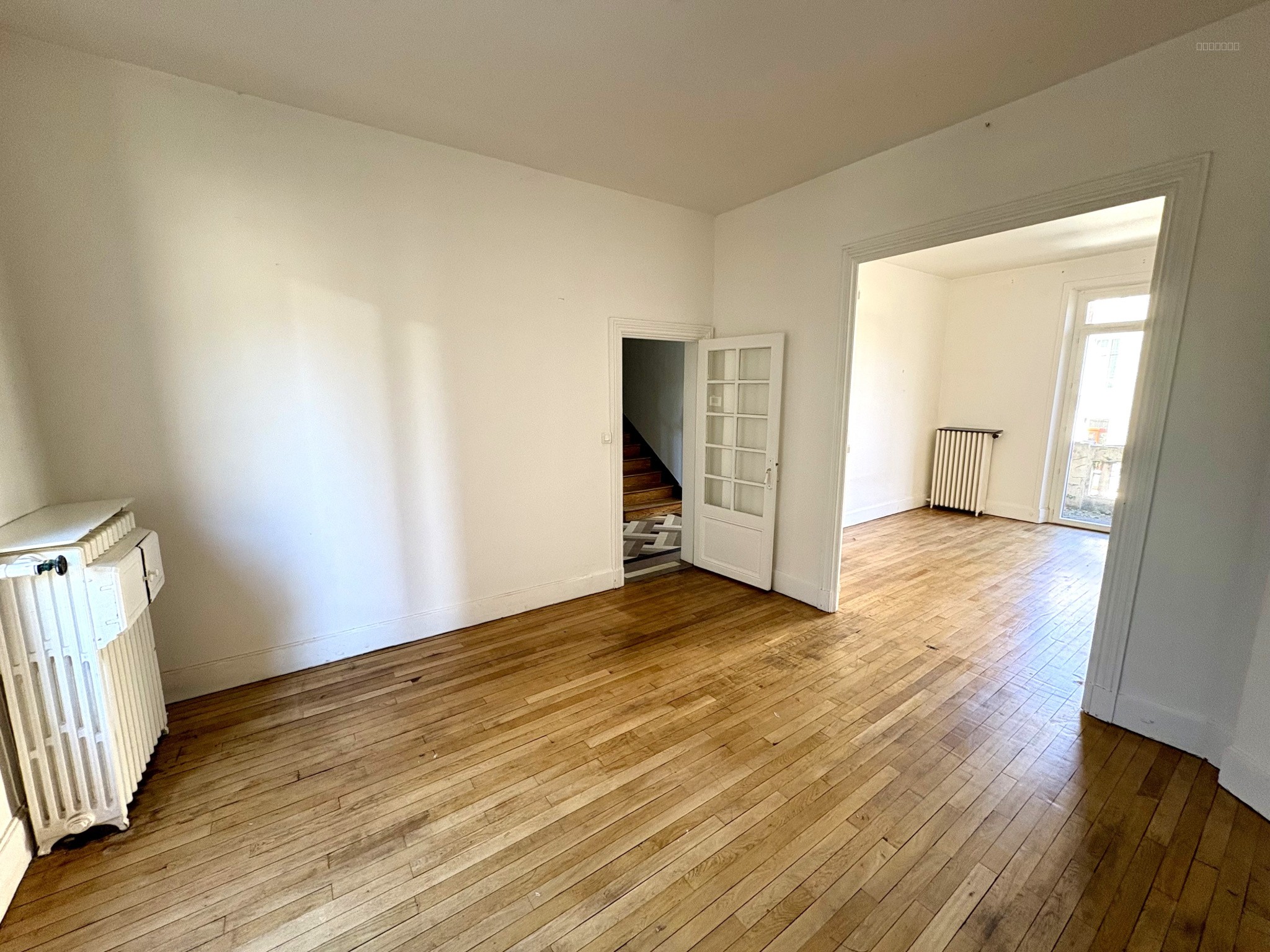 MAISON AVEC CACHET / 4 CHS / 1 BUREAU / TERRASSE / JARDIN / GARAGE / CAVE / HYPER CENTRE / CARREFOUR EUROPE — photo 5