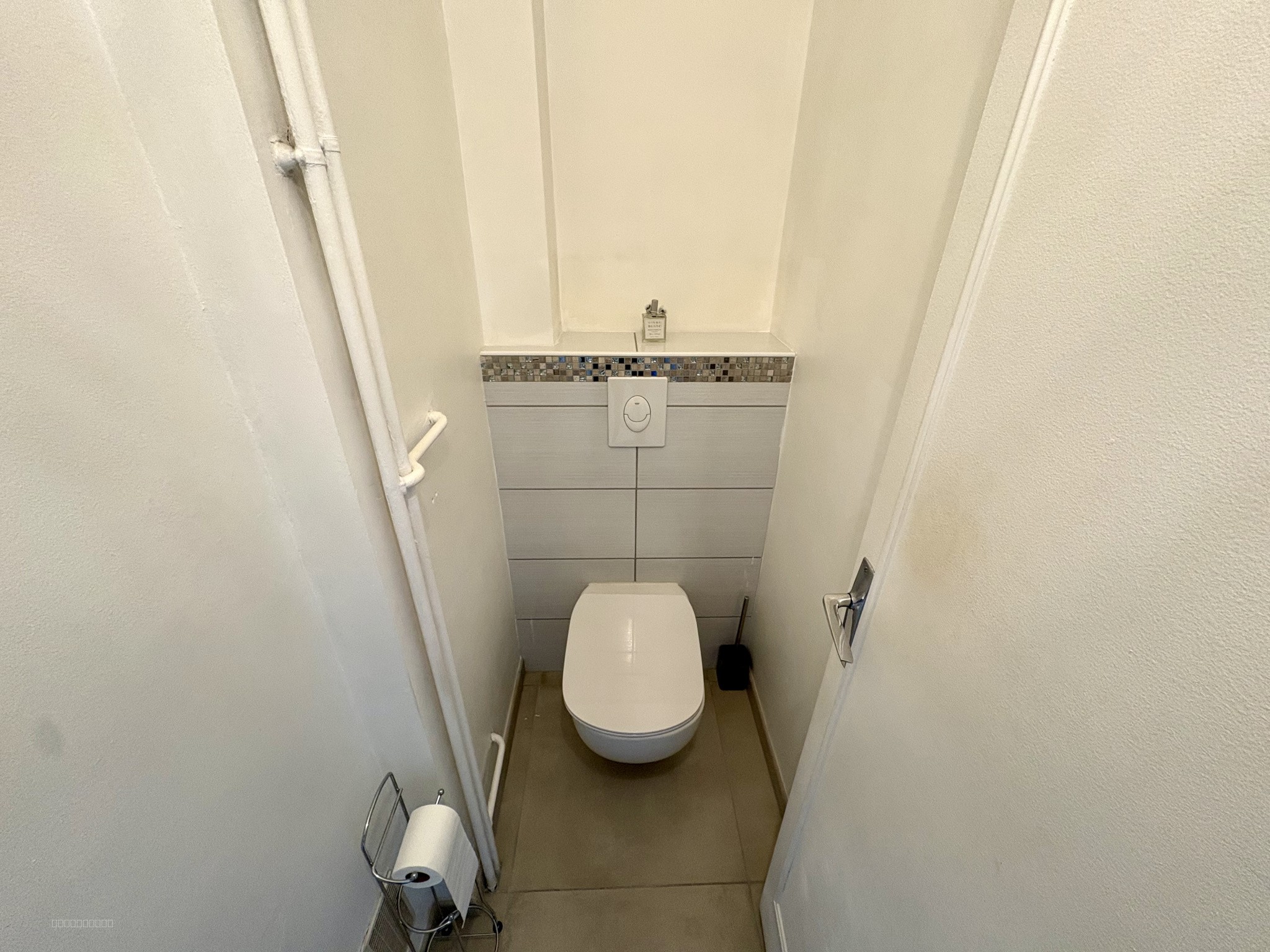 BEAUMONT / APPARTEMENT T4 / PLACE DE PARKING PRIVATIVE / CAVE / MAIRIE / GRAND CHAMP / COMMERCES — photo 10