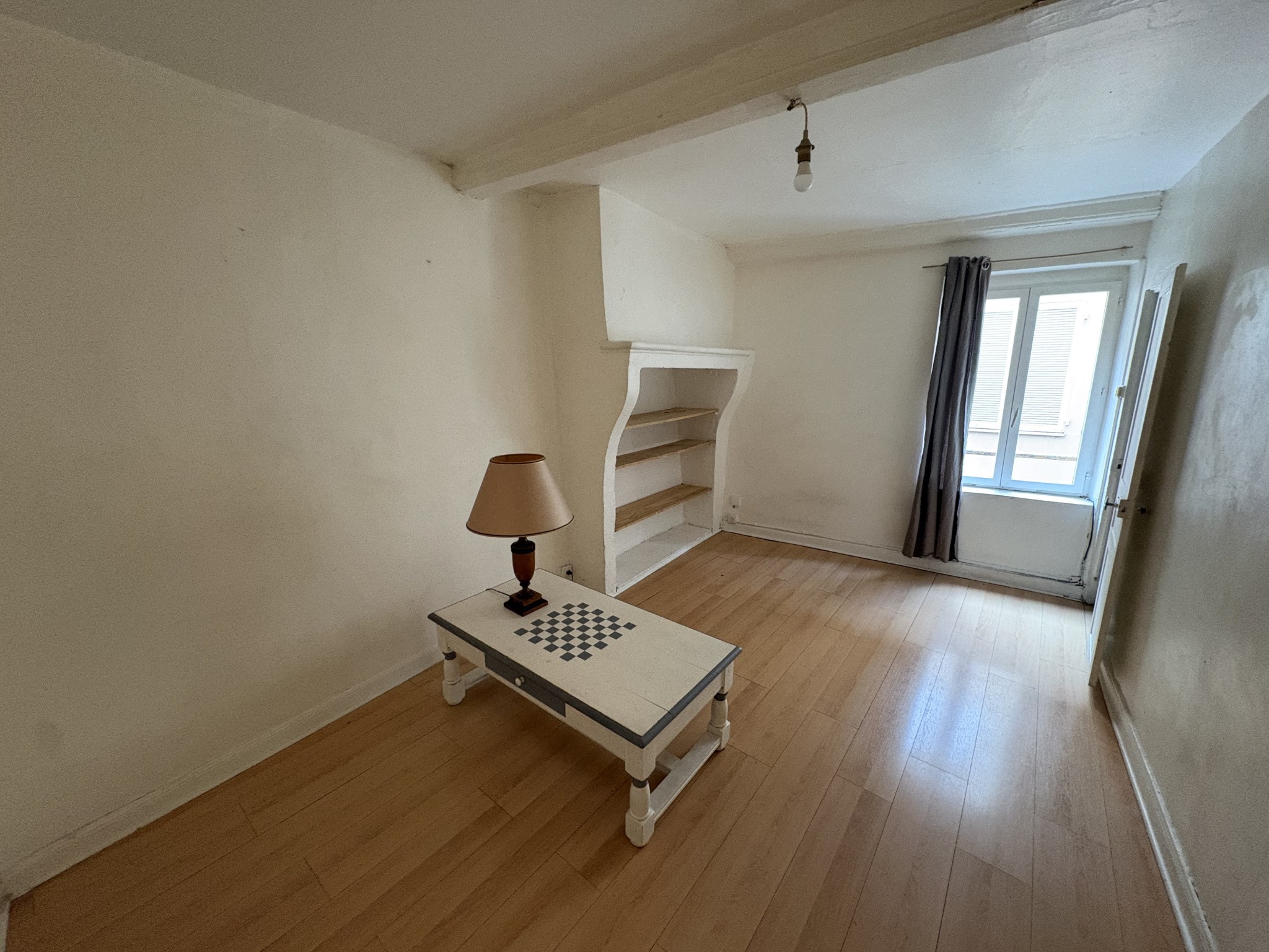 HYPER-CENTRE / PALAIS DE JUSTICE / MAISON DE VILLE / 1 CHAMBRE / IDÉAL INVESTISSEUR OU 1er ACHAT — photo 3