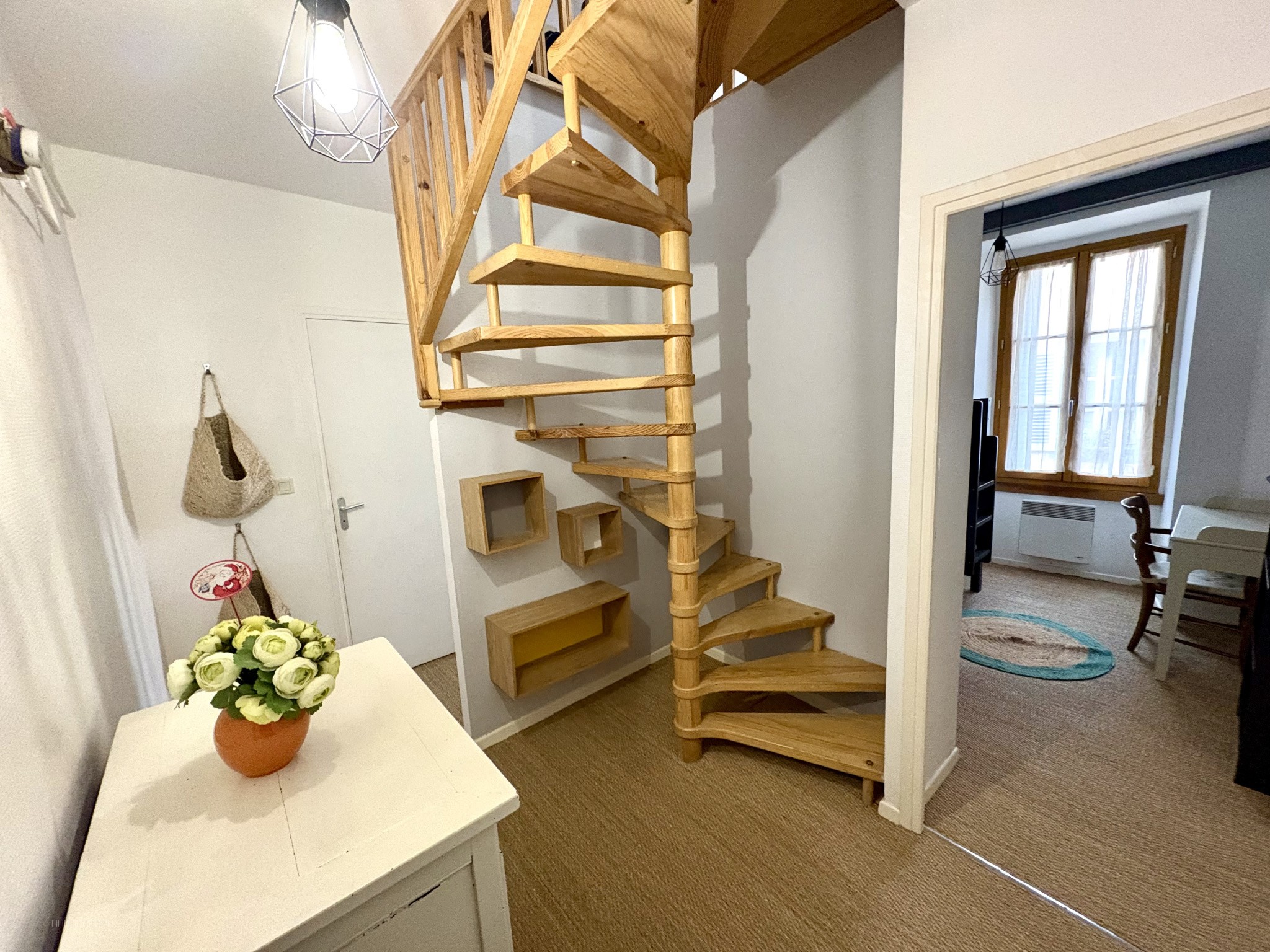 MONTFERRAND / CHARMANT T3 EN DUPLEX / 2 CAVES — photo 4