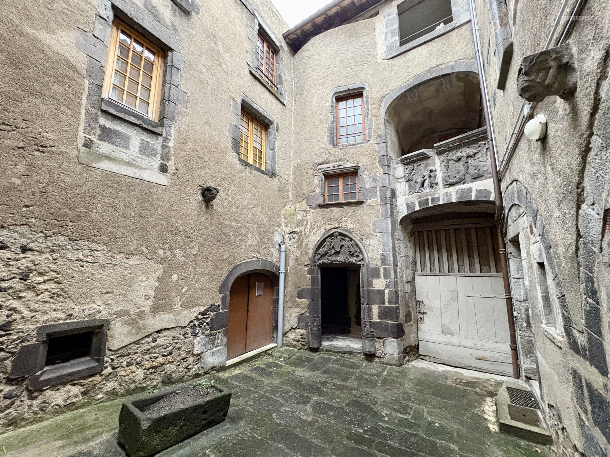 MONTFERRAND / CHARMANT T3 EN DUPLEX / 2 CAVES — photo 9